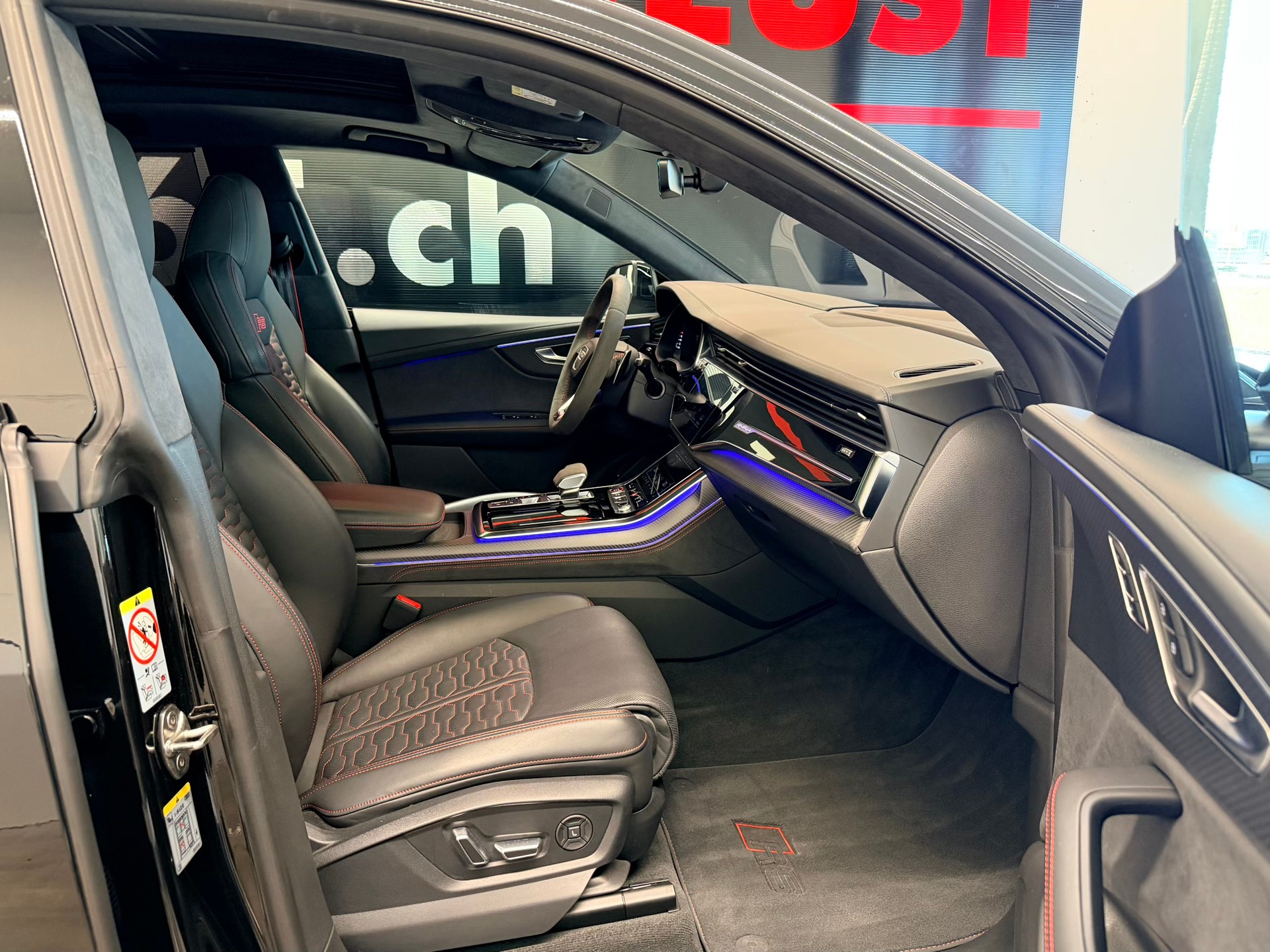 AUDI RSQ8 quattro tiptronic-image-22