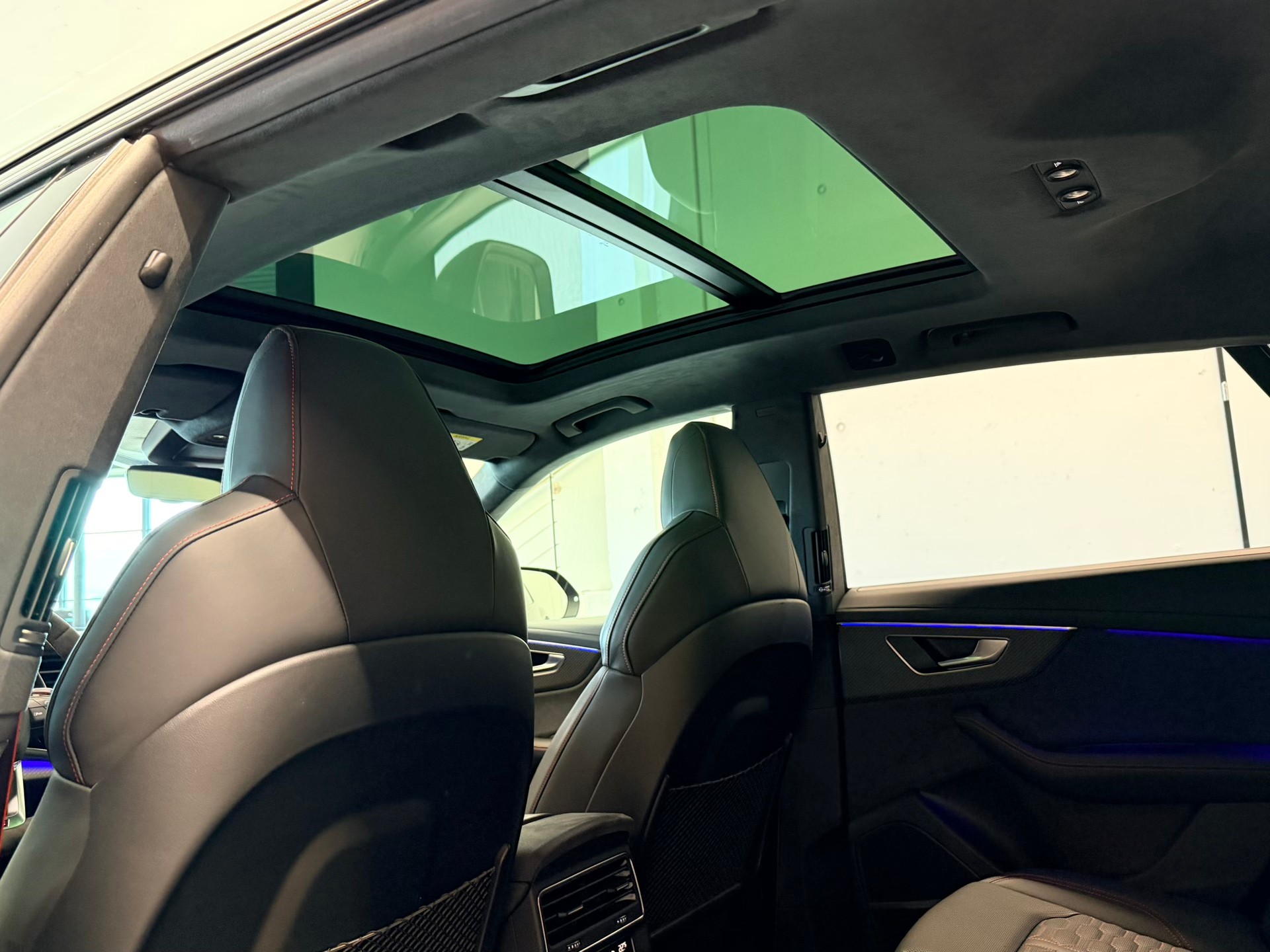 AUDI RSQ8 quattro tiptronic-image-15