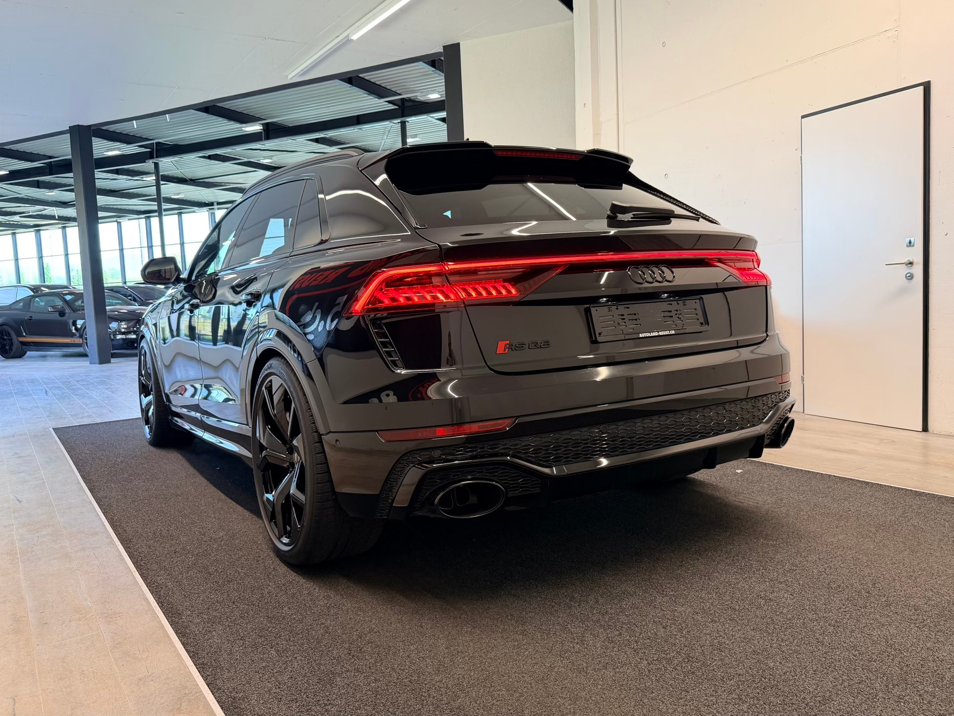 AUDI RSQ8 quattro tiptronic-image-7