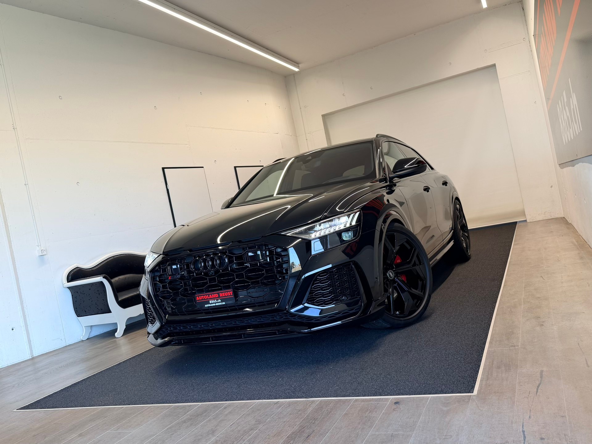 AUDI RSQ8 quattro tiptronic-image-5