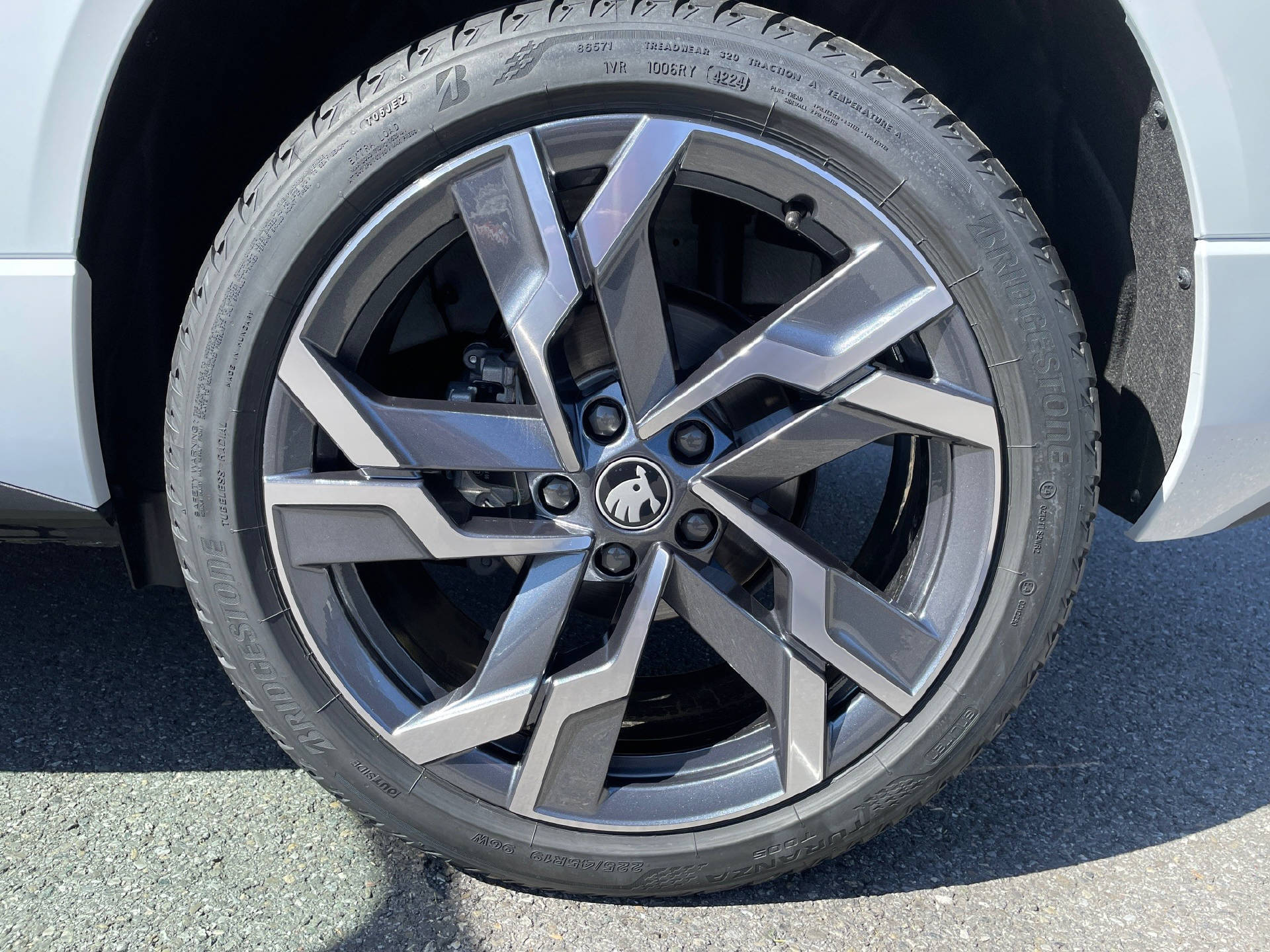 SKODA Karoq 2.0 TSI SportLine 4x4 DSG-image-6