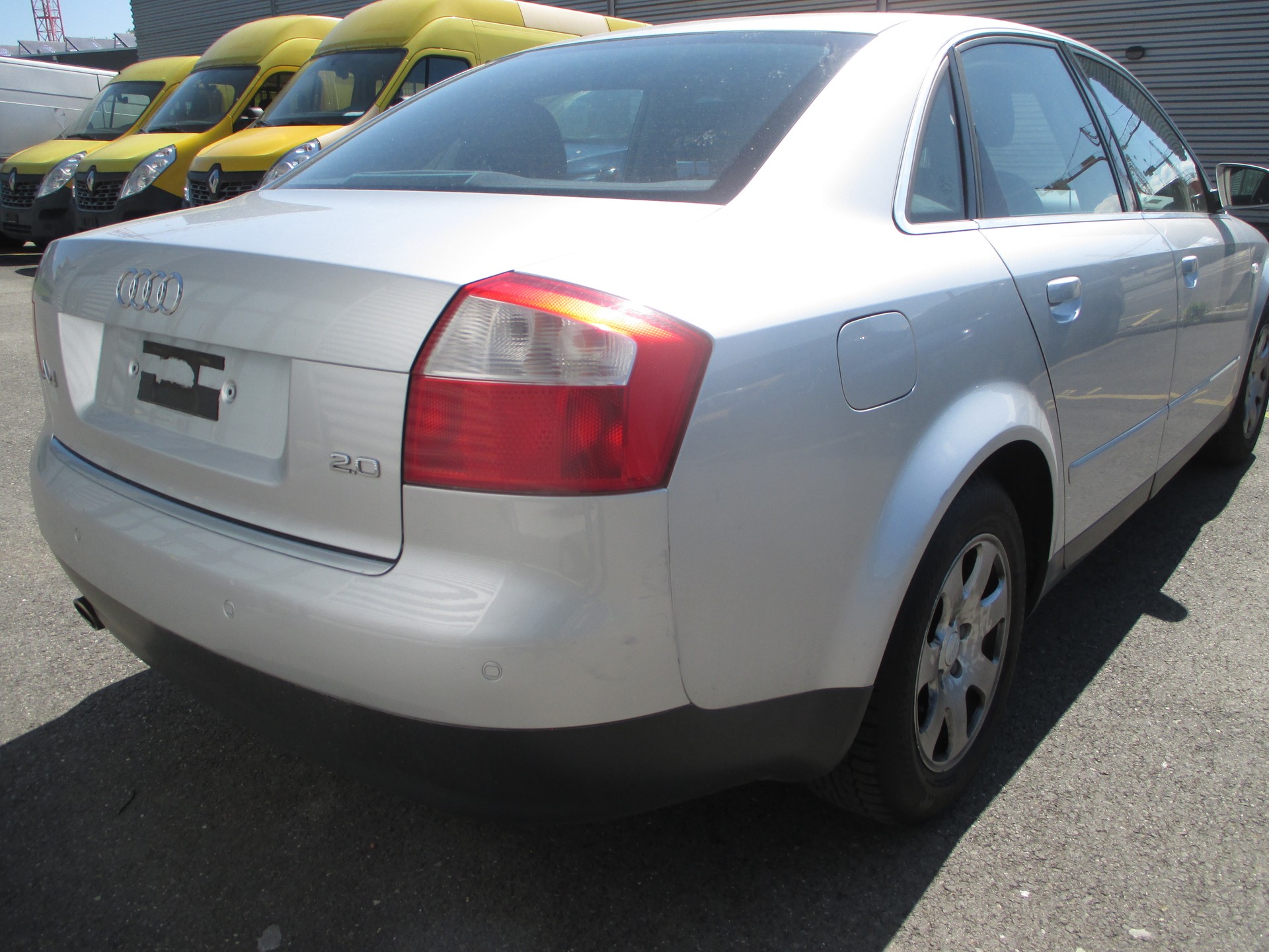 AUDI A4 2.0-image-3