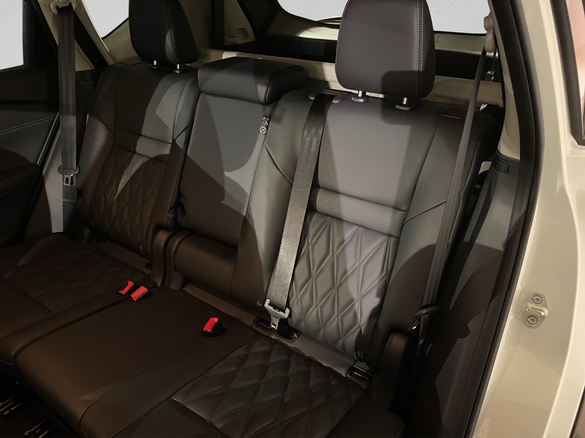 NISSAN X-Trail 1.5 VC-T e-Power 4WD 7 Sitze Tekna+ POUR 629 CHF/ MOIS SUR 60 MOIS SANS APPORT.-image-9