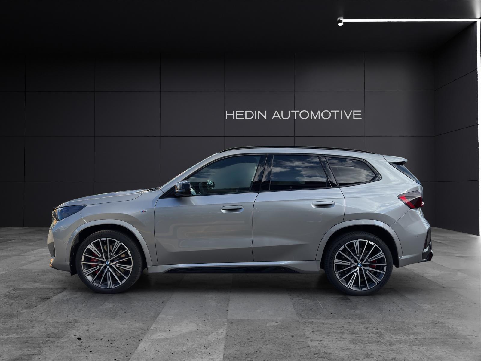BMW X1 M35i xDrive-showroom-element-1