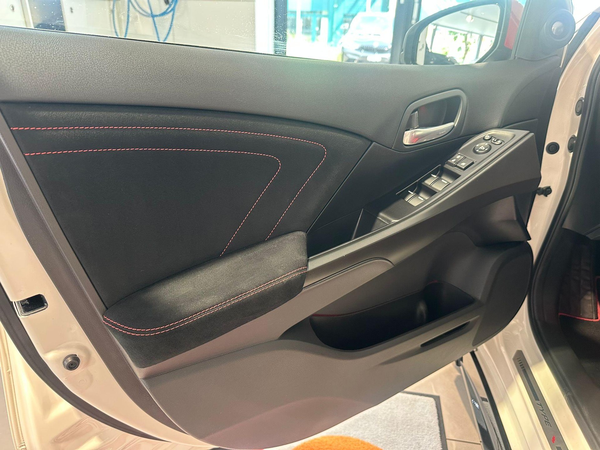 HONDA Civic 2.0i-VTEC Type R-image-15