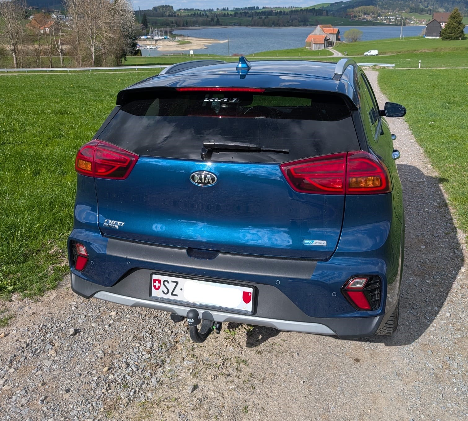 KIA 1.6 GDi Hybrid Style-image-2