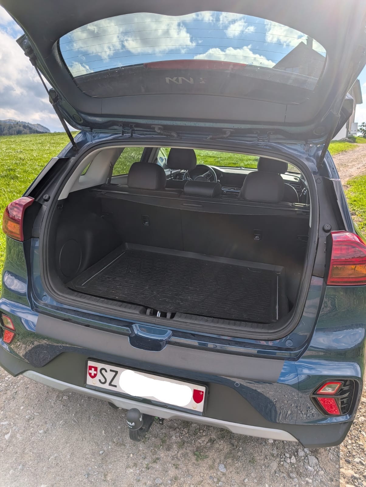 KIA 1.6 GDi Hybrid Style-image-3