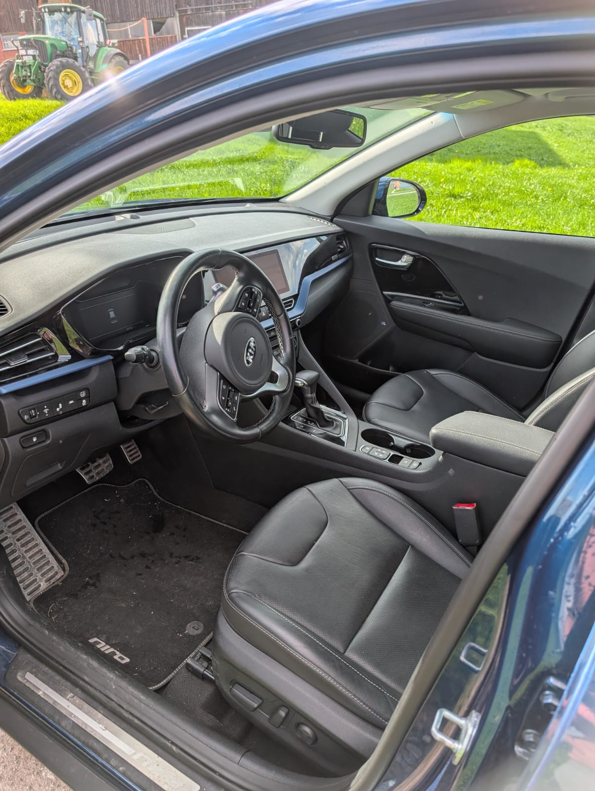 KIA 1.6 GDi Hybrid Style-image-4