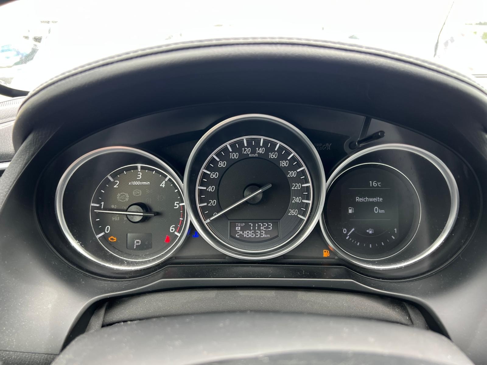 MAZDA 6 2.2 D 16V Ambition Automatic-image-7
