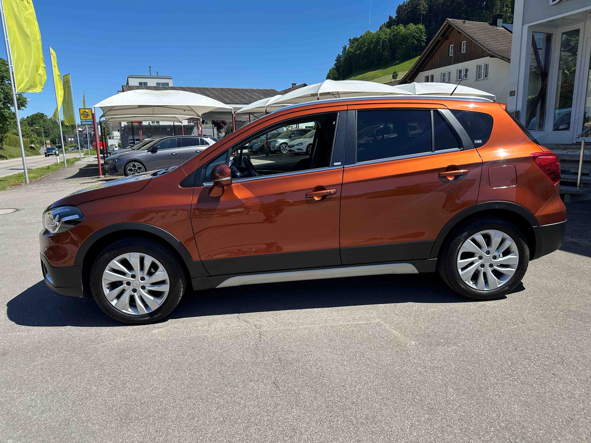 SUZUKI SX4 S-Cross 1.4 T Generation Hybrid 4x4-showroom-element-3