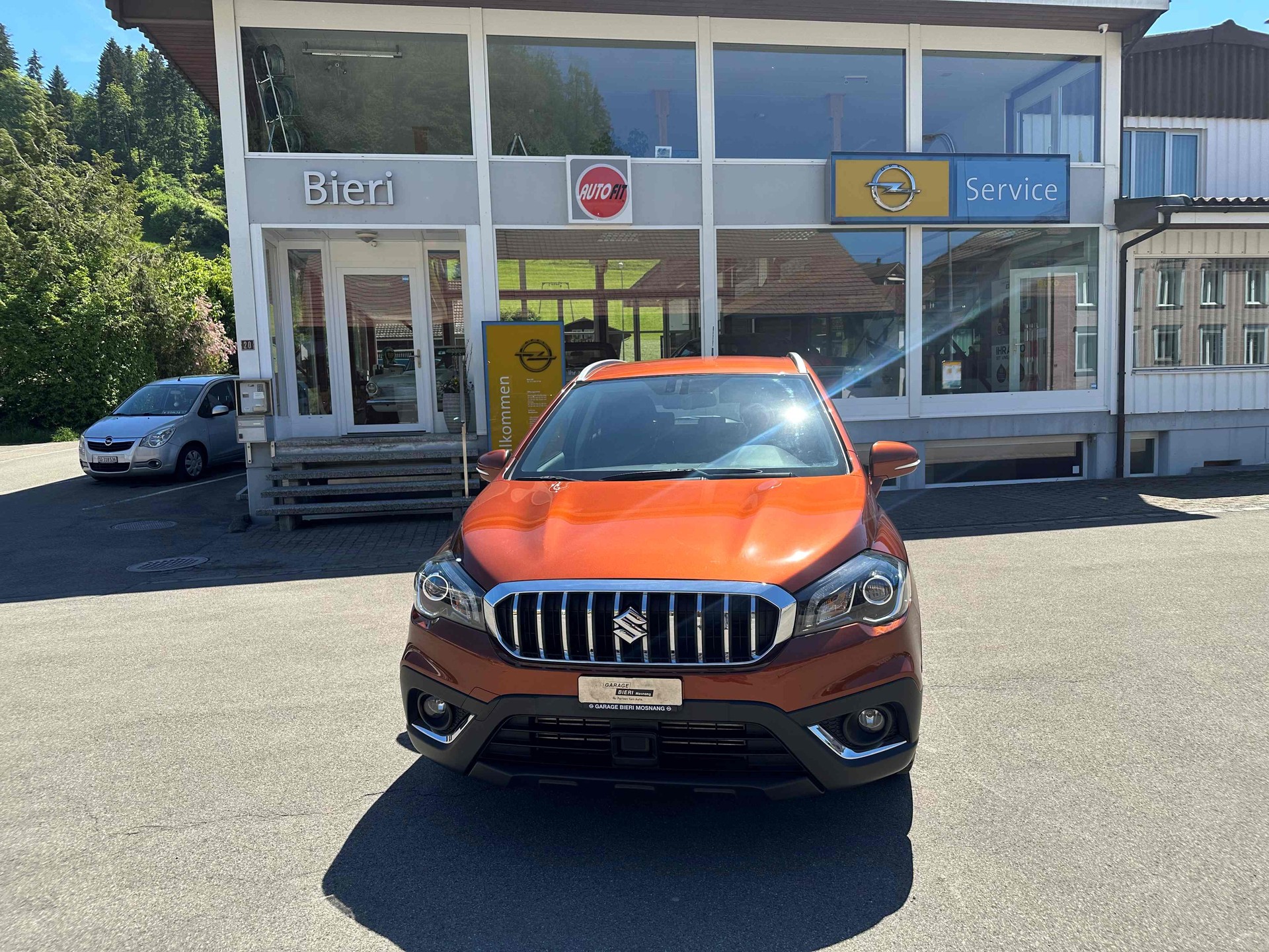 SUZUKI SX4 S-Cross 1.4 T Generation Hybrid 4x4-showroom-element-1