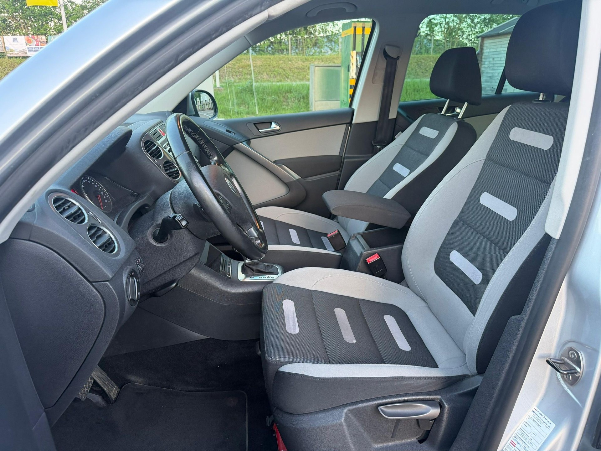 VW Tiguan 2.0 TSI Sport&Style Tiptronic-image-16
