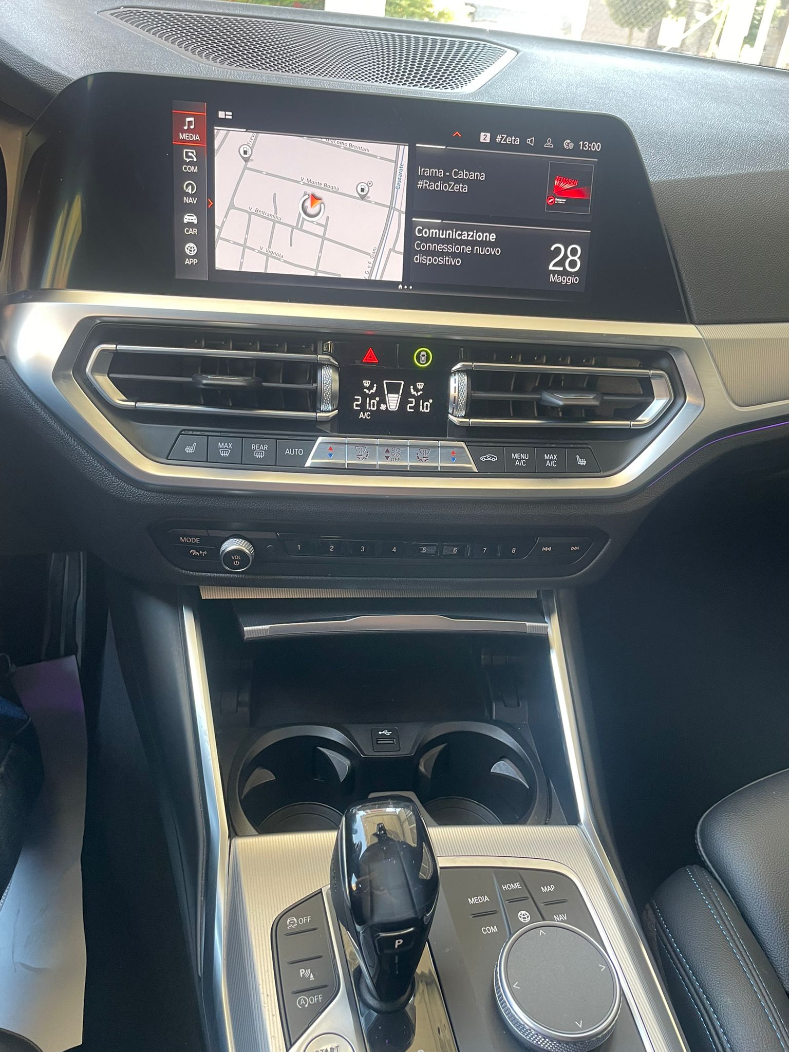 BMW 330i xDrive Pure M Sport Steptronic-image-11