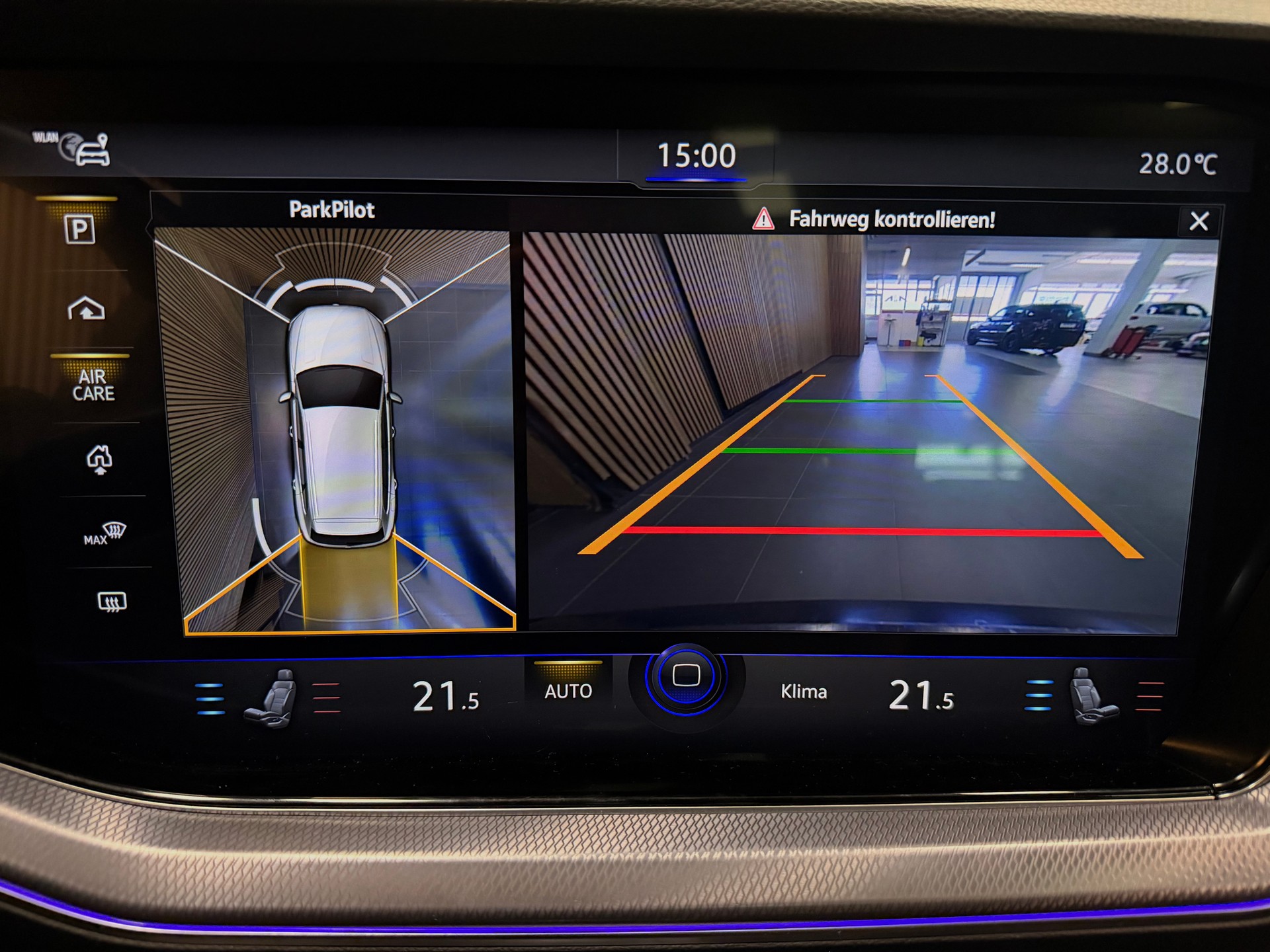 VW Touareg 3.0 TSI eHybrid R Tiptronic | Absolute Vollausstattung | 1. Hand | CH-Fzg. | CarVertical-image-30