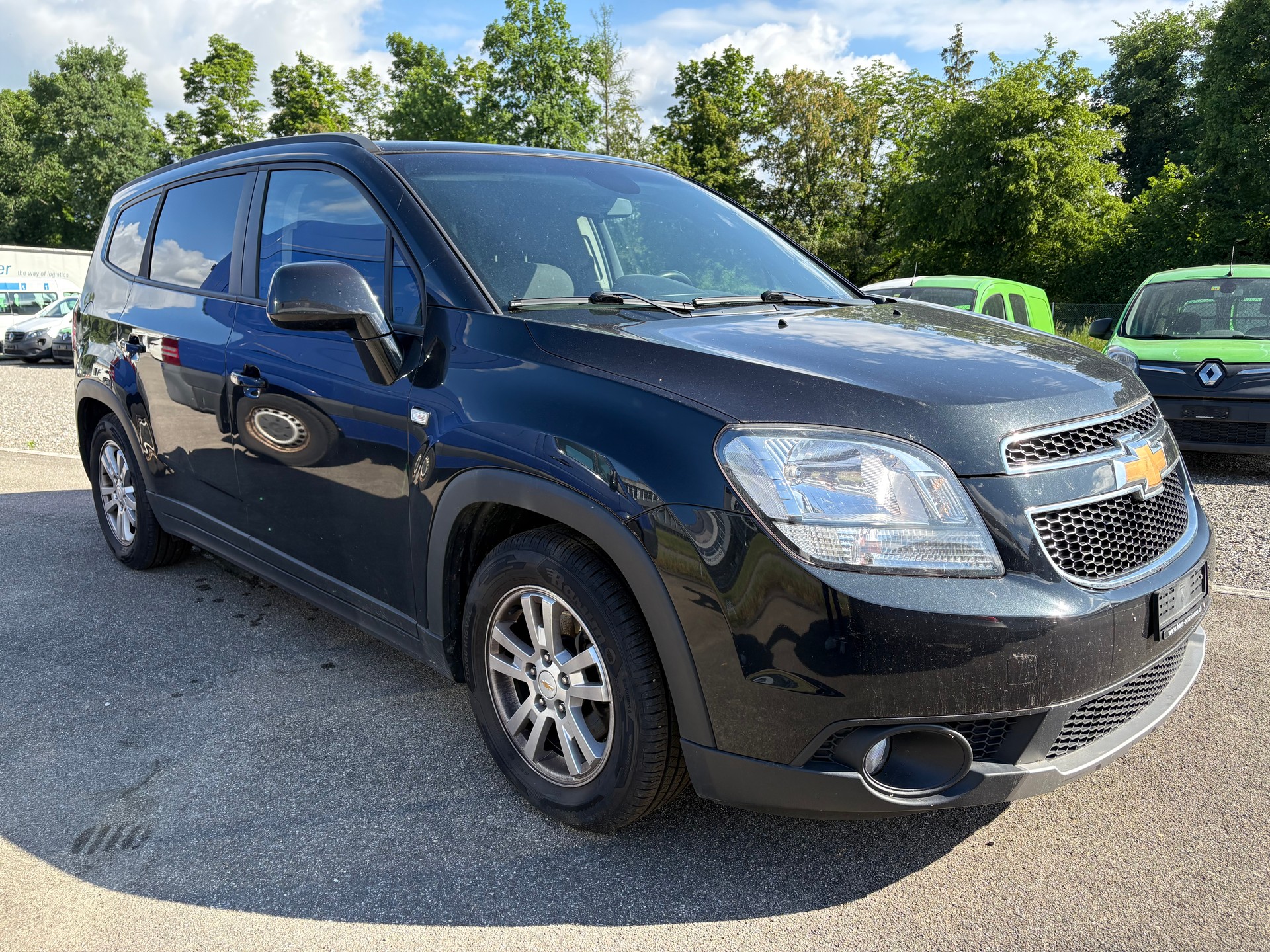 CHEVROLET Orlando 2.0 VCDi LS-image-0