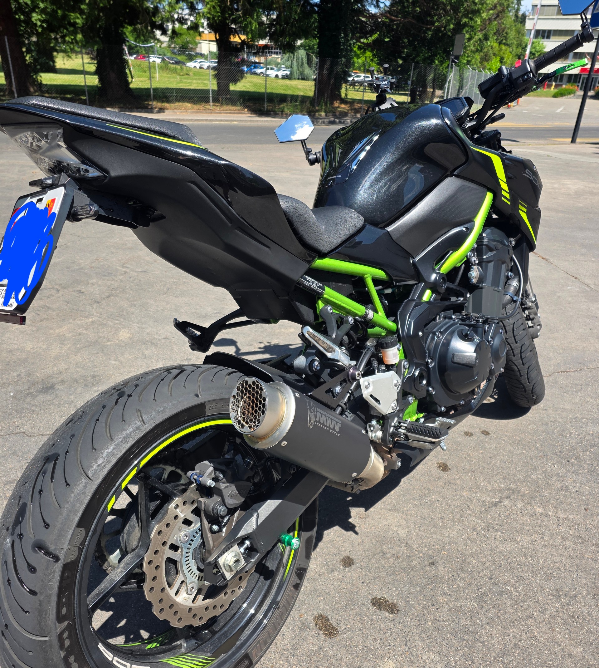 KAWASAKI Z 900-image-4