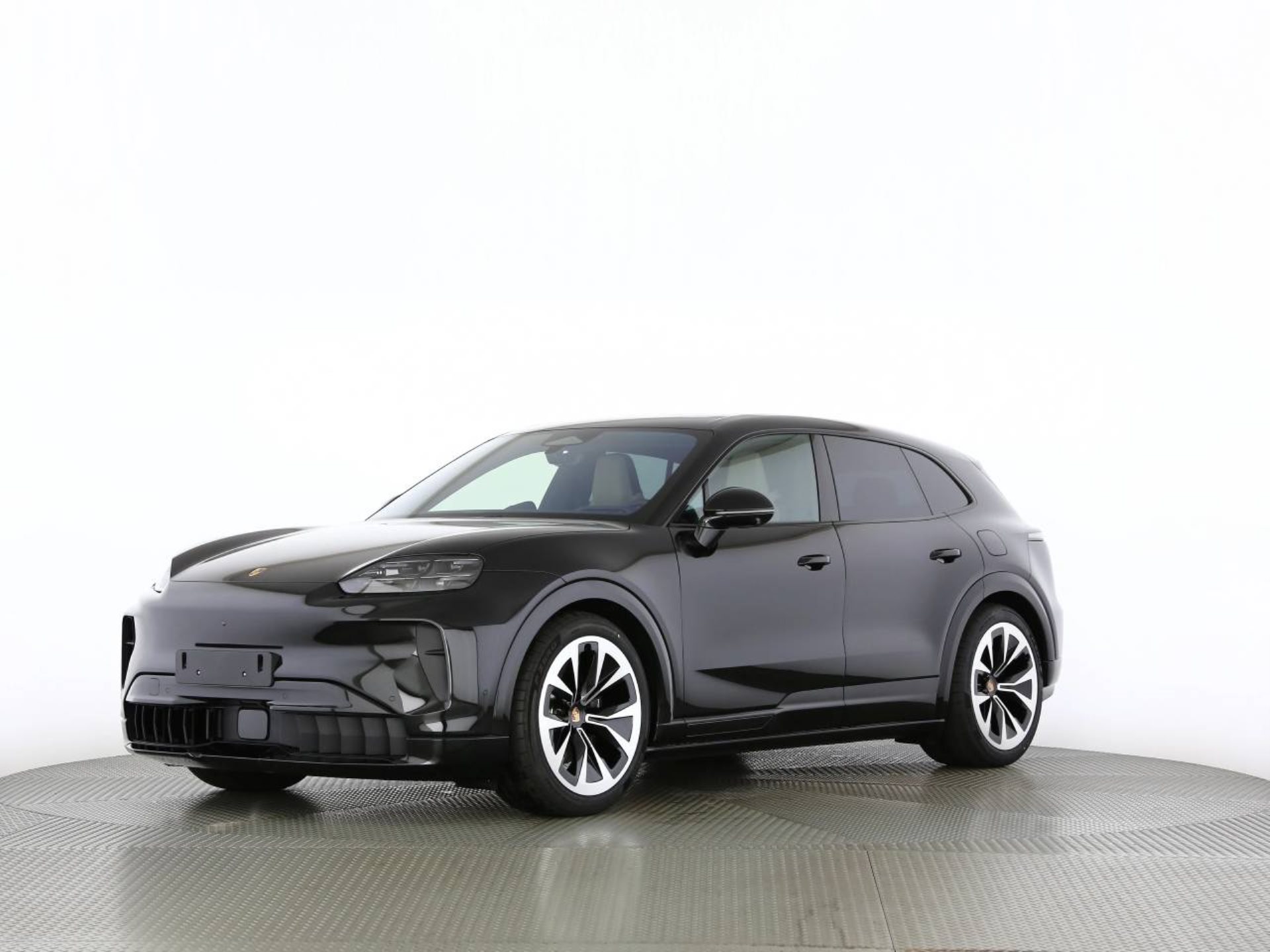 PORSCHE Cayenne Electric-image-16