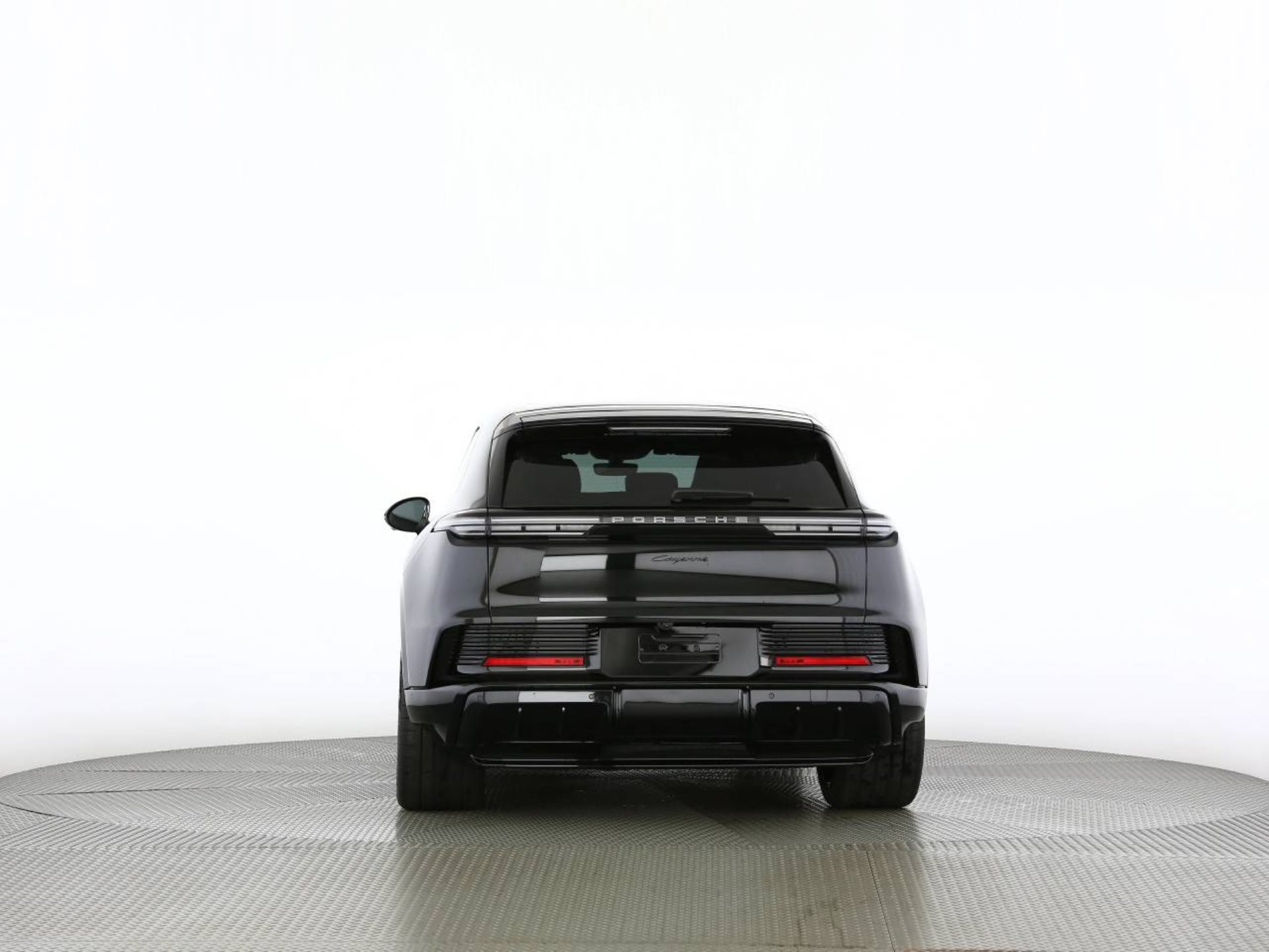 PORSCHE Cayenne Electric-image-8
