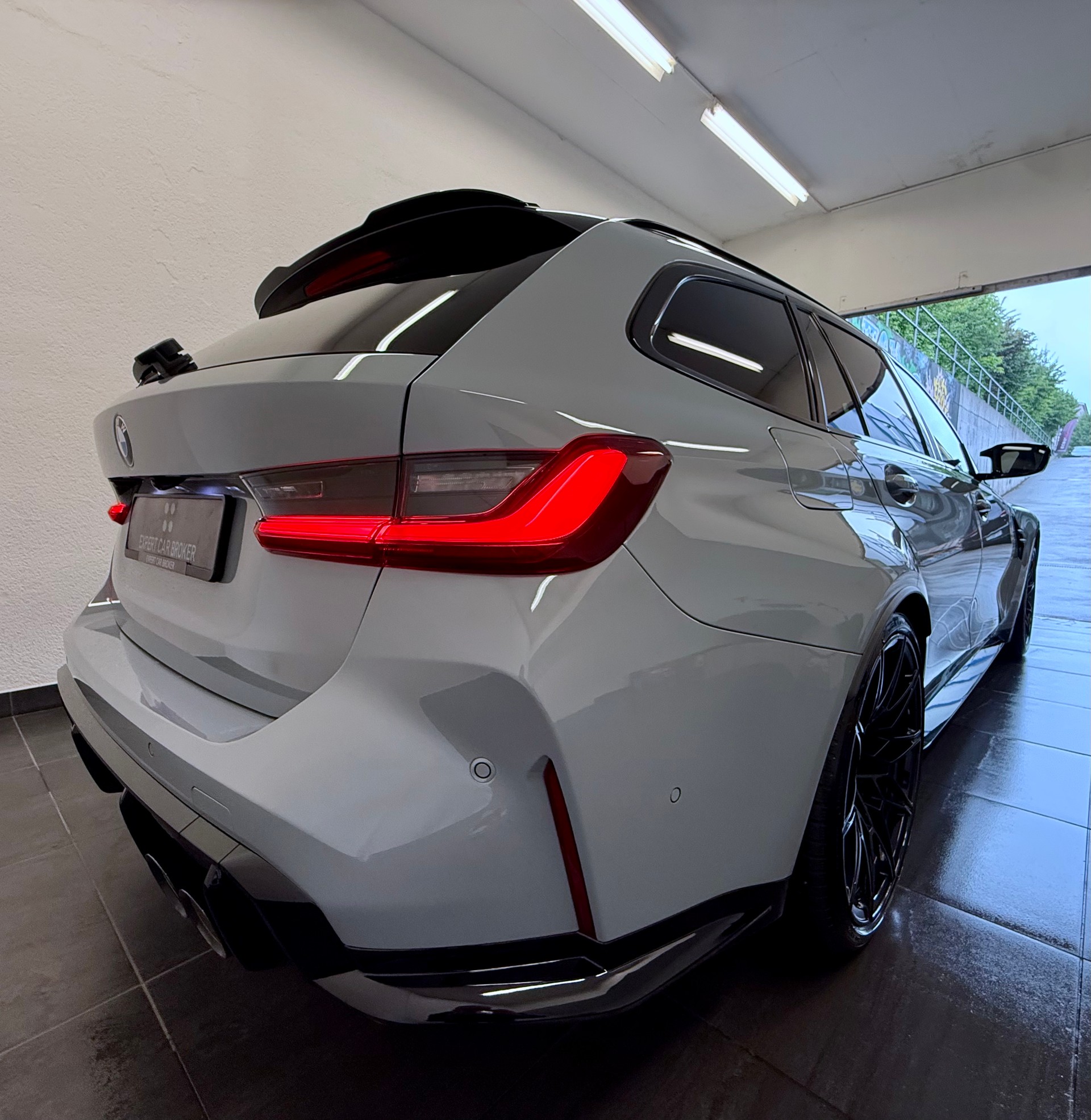 BMW M3 Touring xDrive Competition M LCI 530 PS "Brooklyn Grey"-image-12