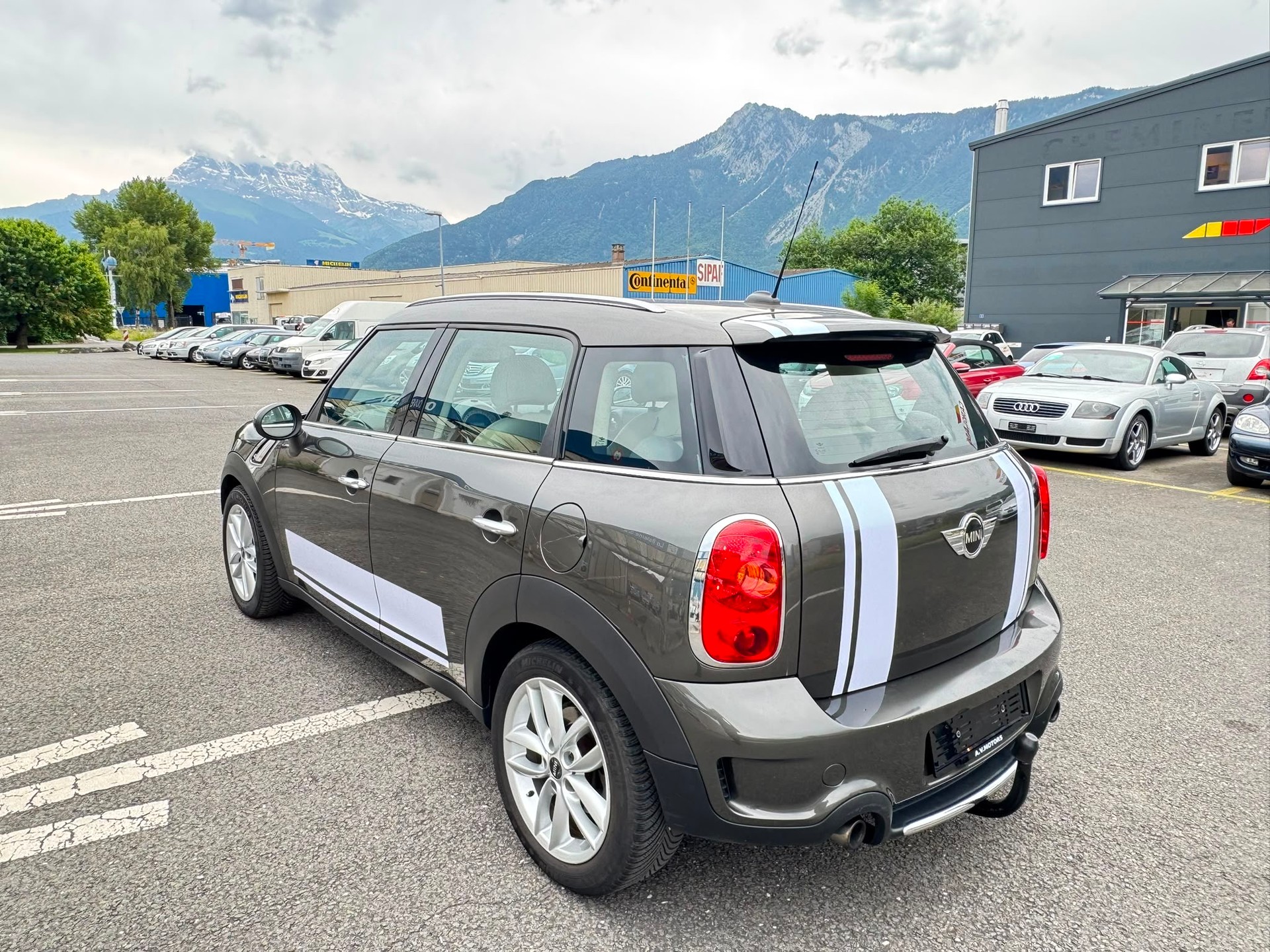 MINI Countryman Cooper S FWD Steptronic-image-4