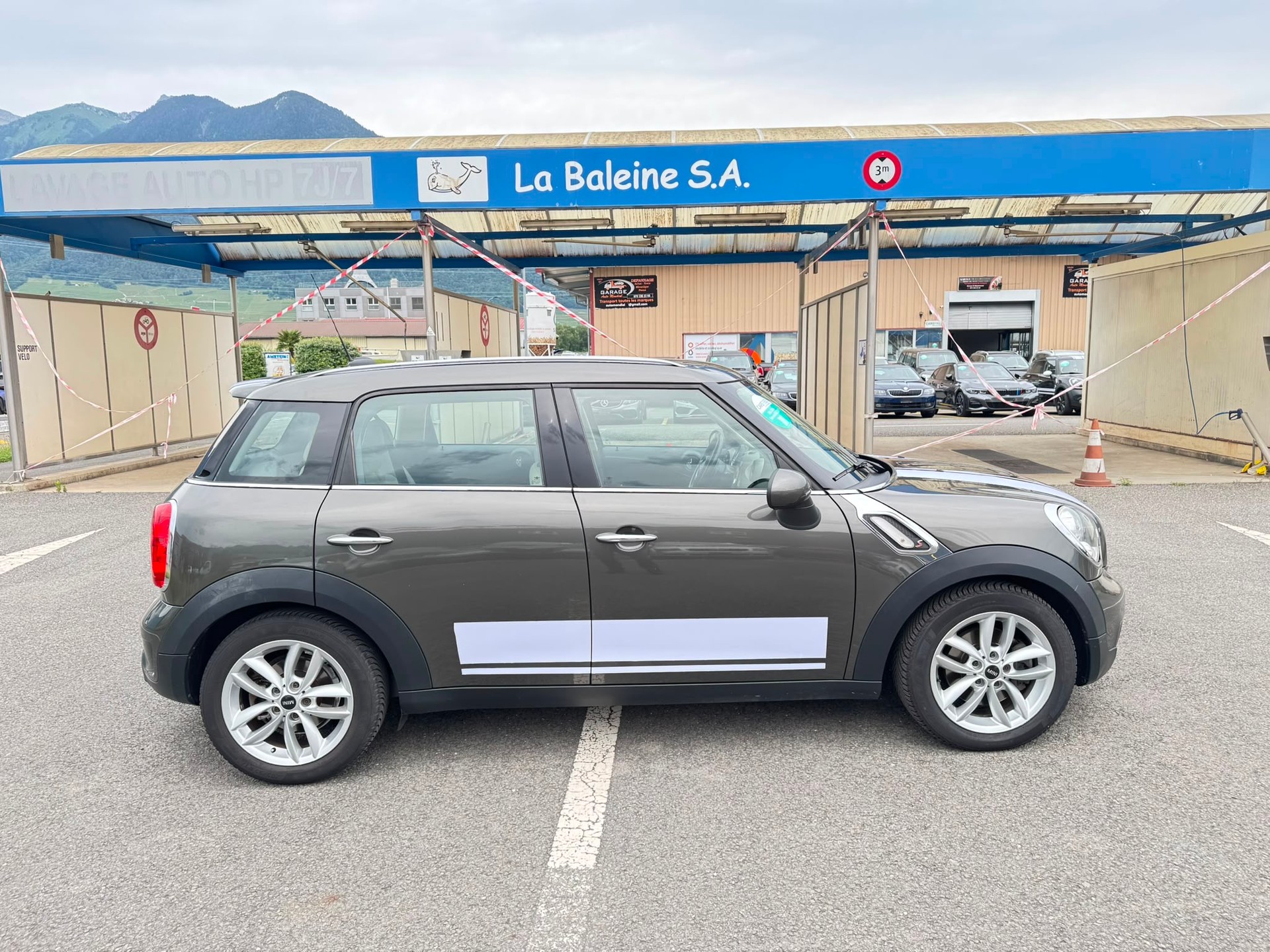 MINI Countryman Cooper S FWD Steptronic-image-7