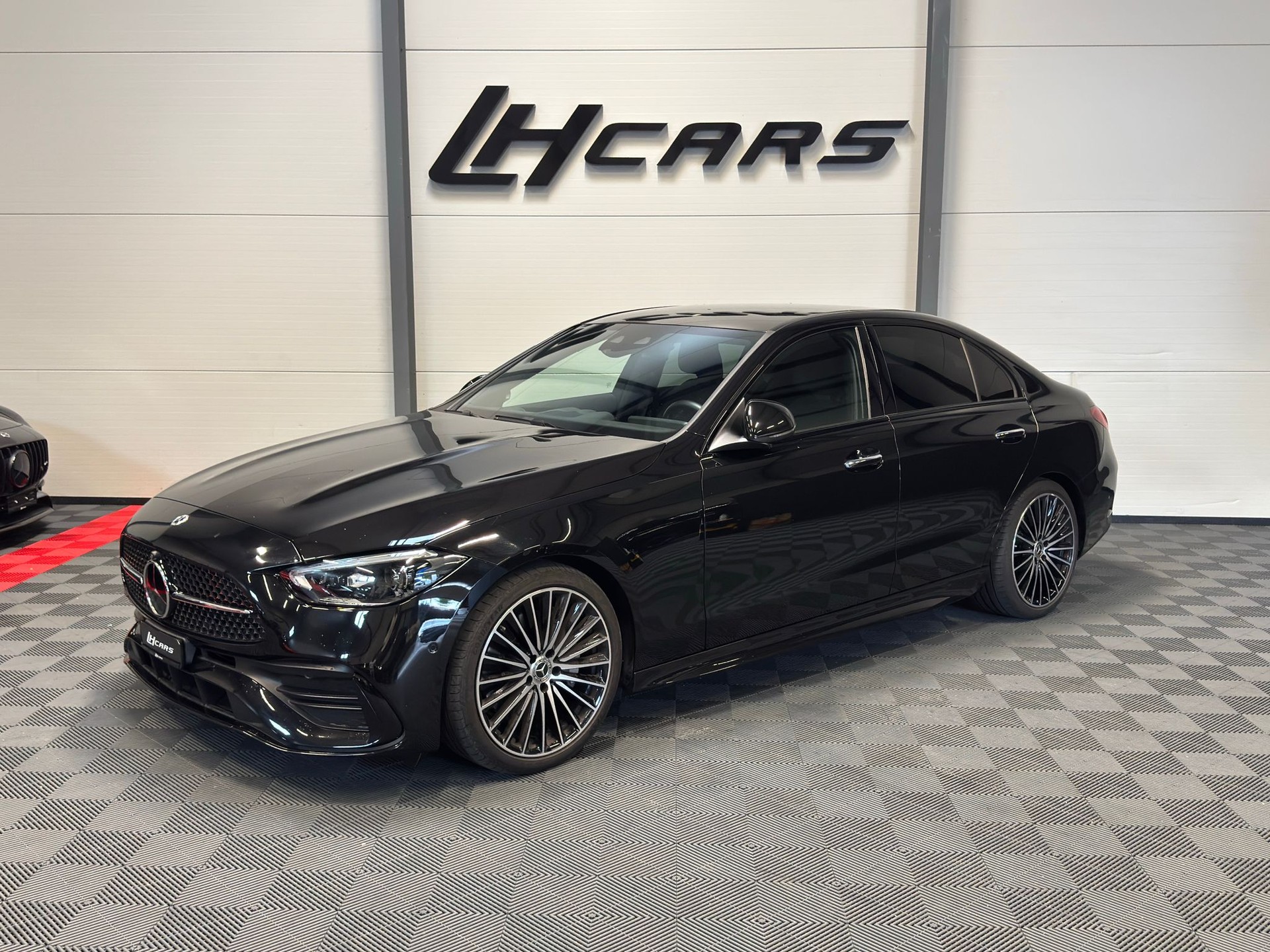 MERCEDES-BENZ C 200 AMG Line 4matic