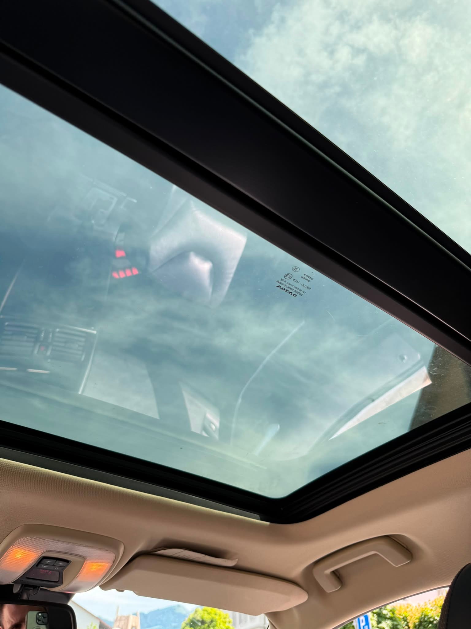 VOLVO XC60 D5 AWD Momentum Geartronic-image-11