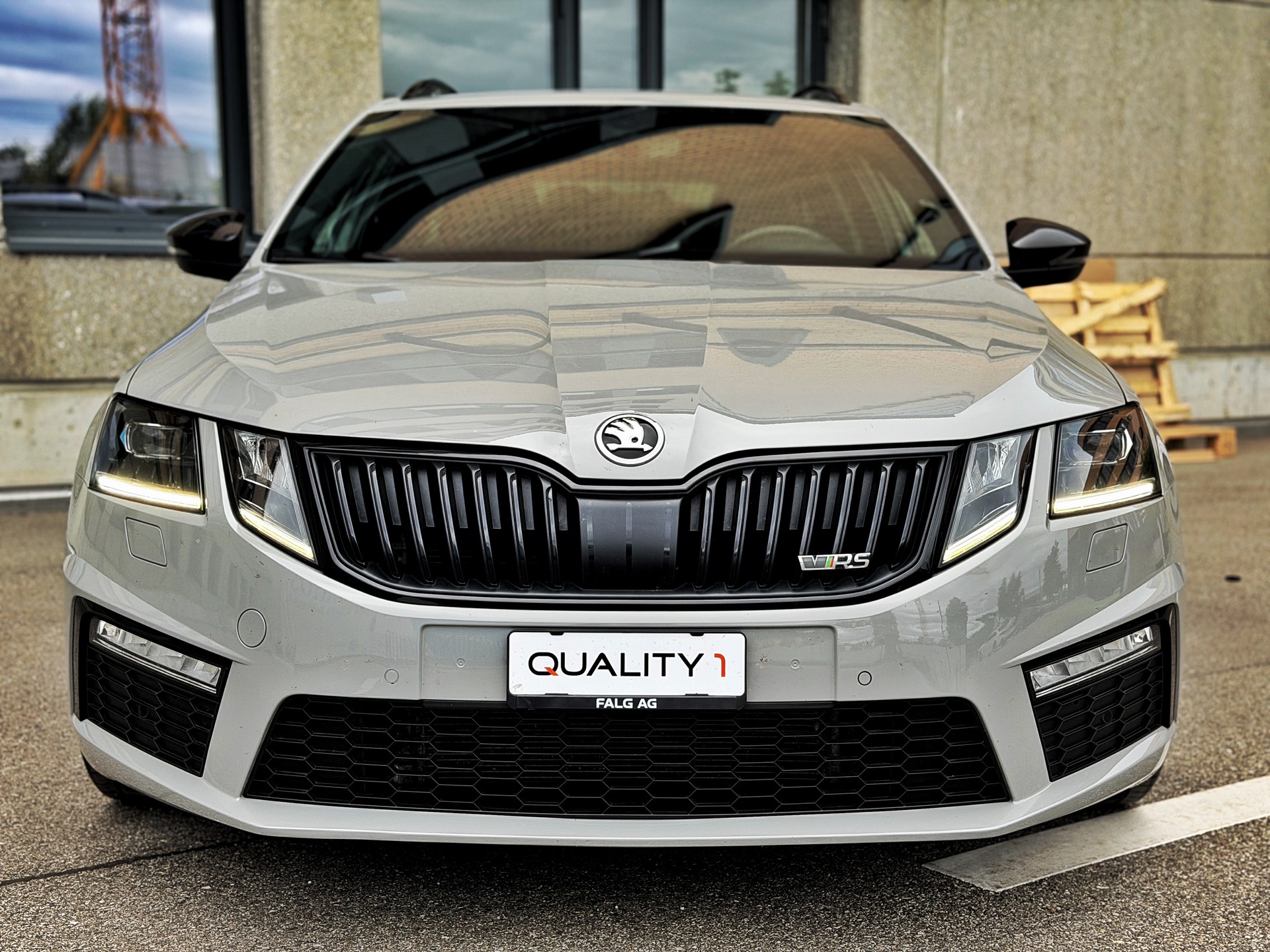 SKODA Octavia Combi 2.0 TDI RS 4x4 DSG-image-4