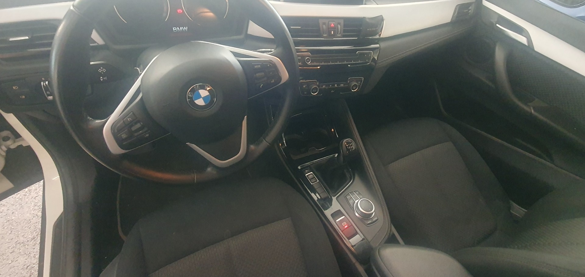 BMW X2 sDrive 18i-image-8