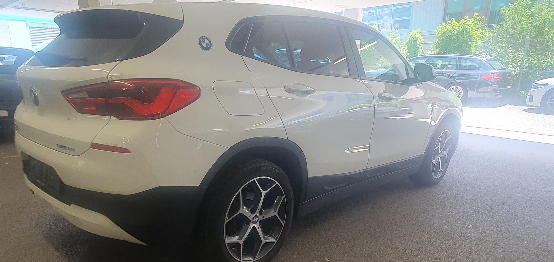 BMW X2 sDrive 18i-image-3