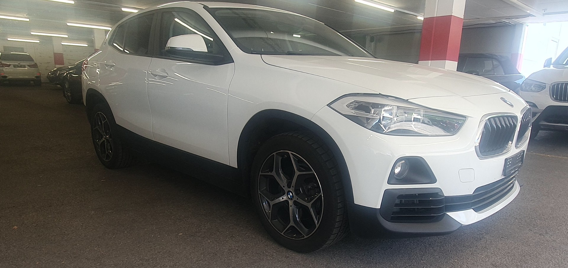 BMW X2 sDrive 18i-image-5