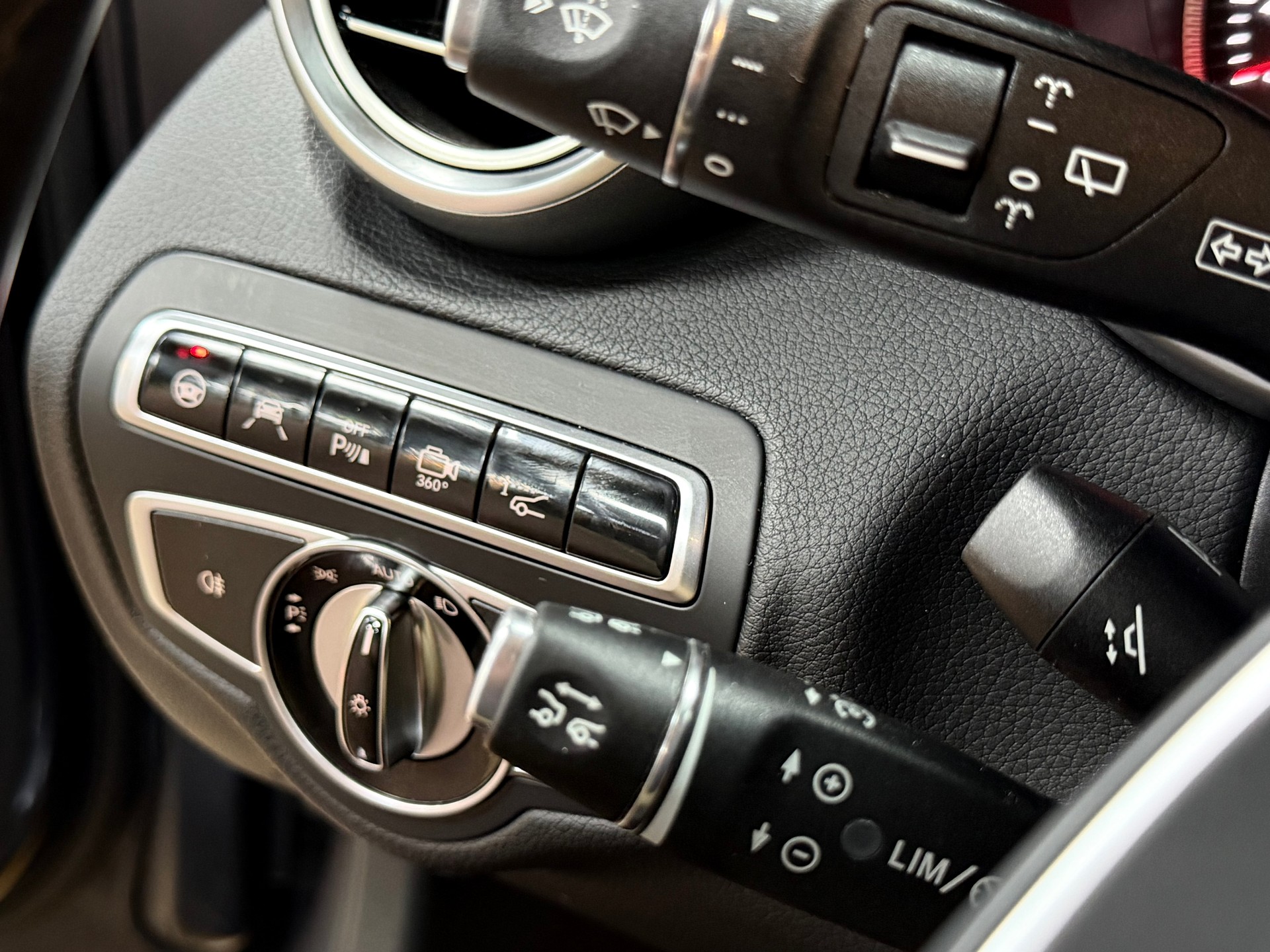 MERCEDES-BENZ C 250 BlueTEC Avantgarde 4Matic 7G-Tronic-image-16