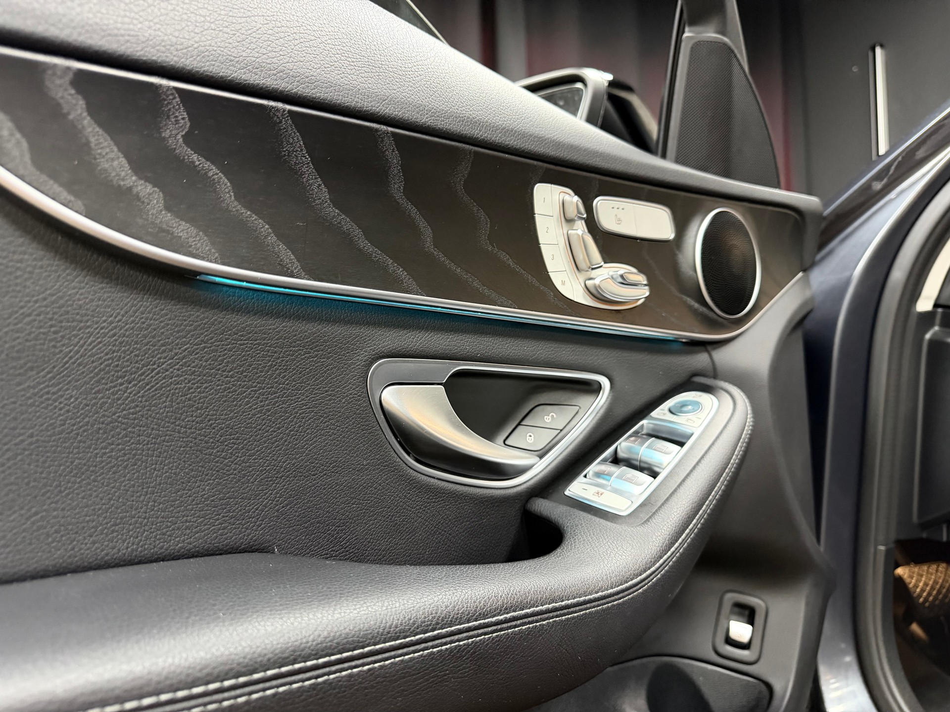 MERCEDES-BENZ C 250 BlueTEC Avantgarde 4Matic 7G-Tronic-image-12