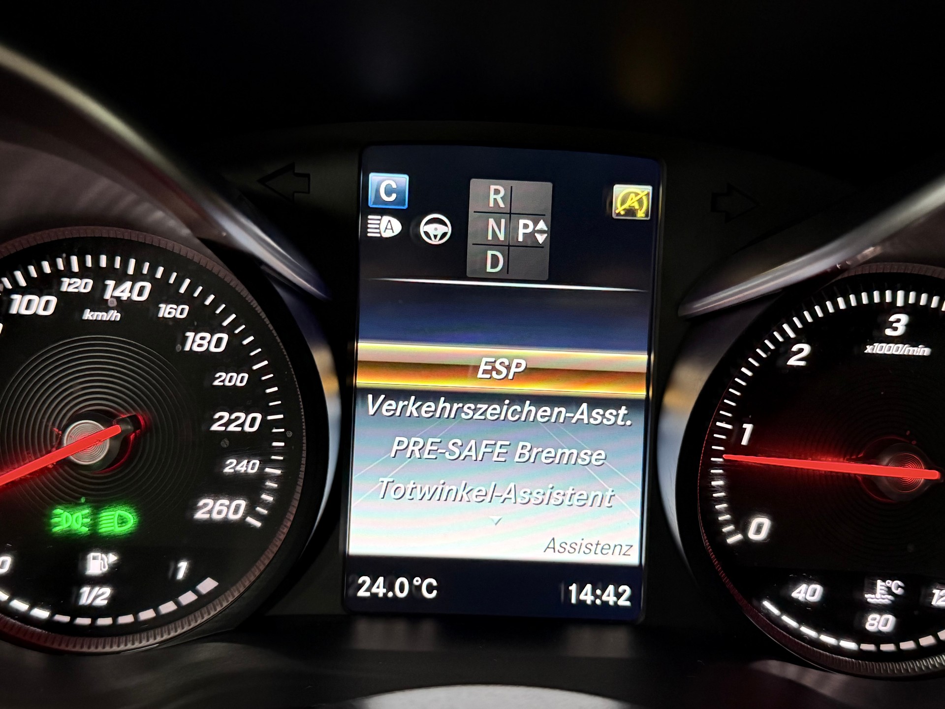 MERCEDES-BENZ C 250 BlueTEC Avantgarde 4Matic 7G-Tronic-image-20
