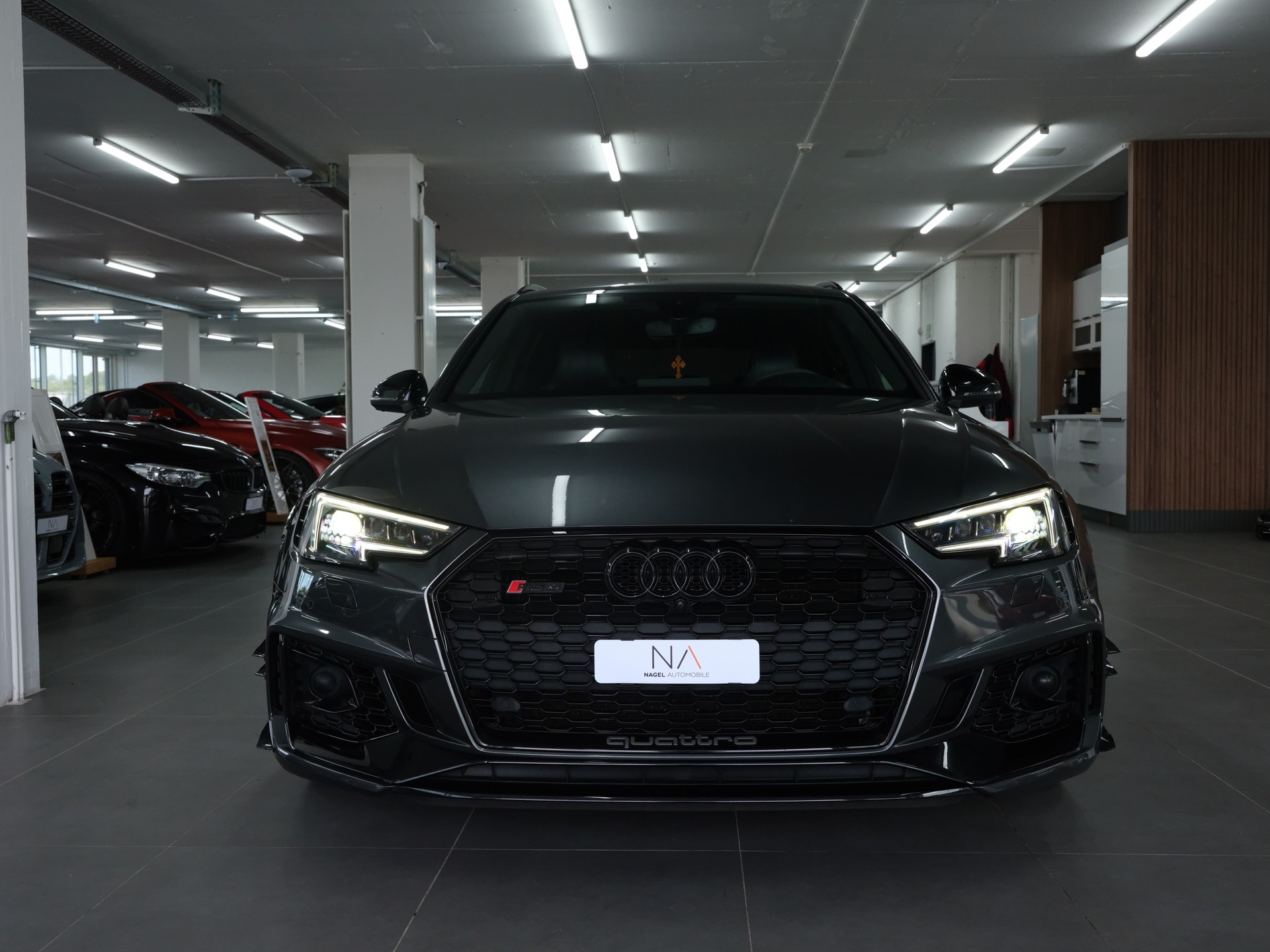 AUDI RS4 Avant 2.9 TFSI quattro tiptronic *Aversus Felgen* *RS-Performance* *360 Kamera*-image-7