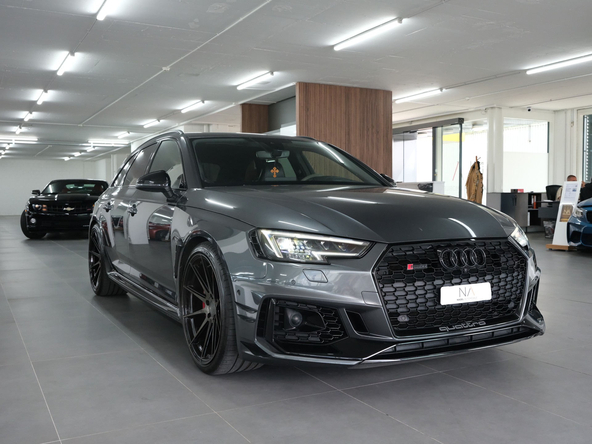 AUDI RS4 Avant 2.9 TFSI quattro tiptronic *Aversus Felgen* *RS-Performance* *360 Kamera*-image-1