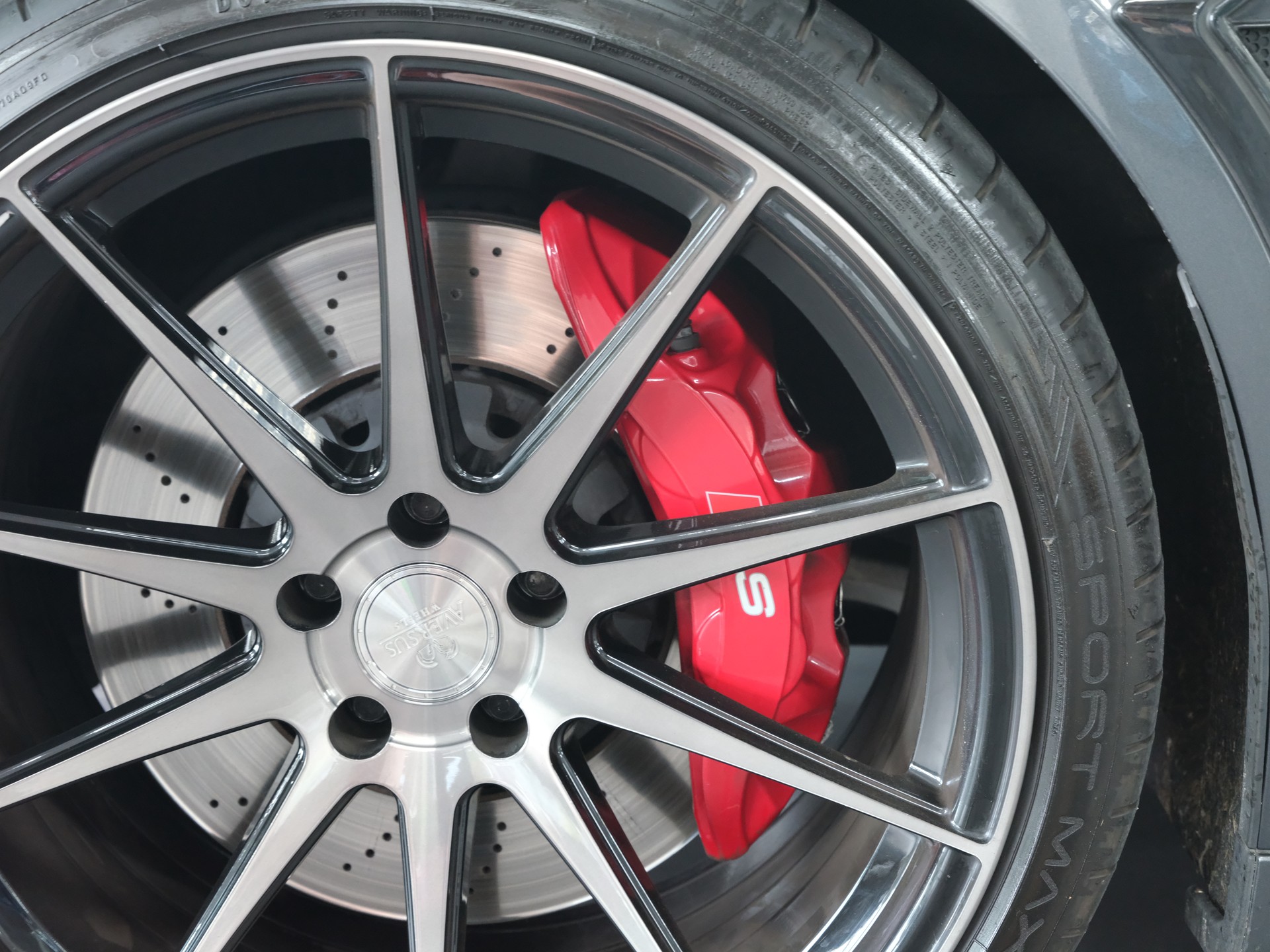 AUDI RS4 Avant 2.9 TFSI quattro tiptronic *Aversus Felgen* *RS-Performance* *360 Kamera*-image-9