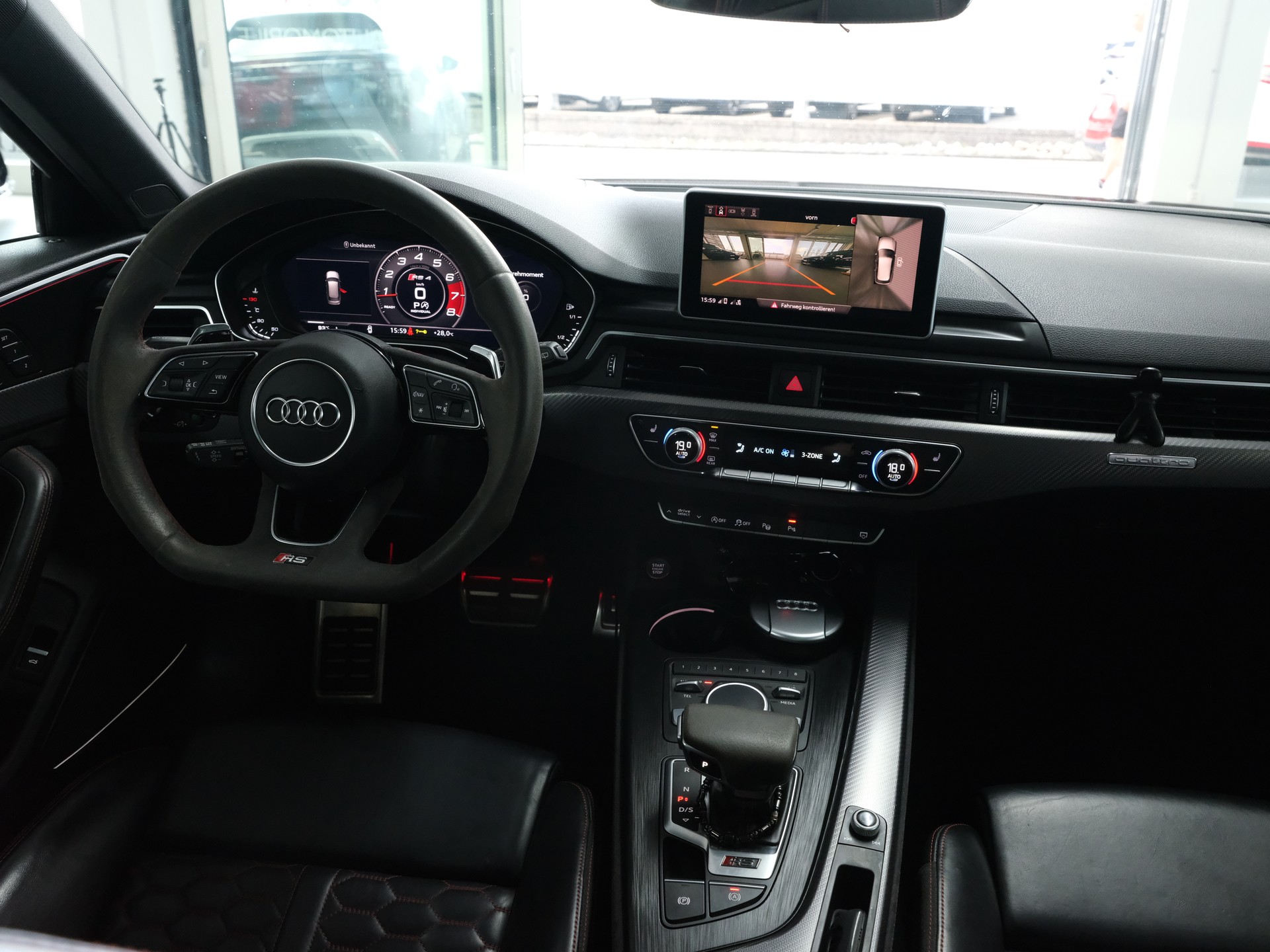AUDI RS4 Avant 2.9 TFSI quattro tiptronic *Aversus Felgen* *RS-Performance* *360 Kamera*-image-17