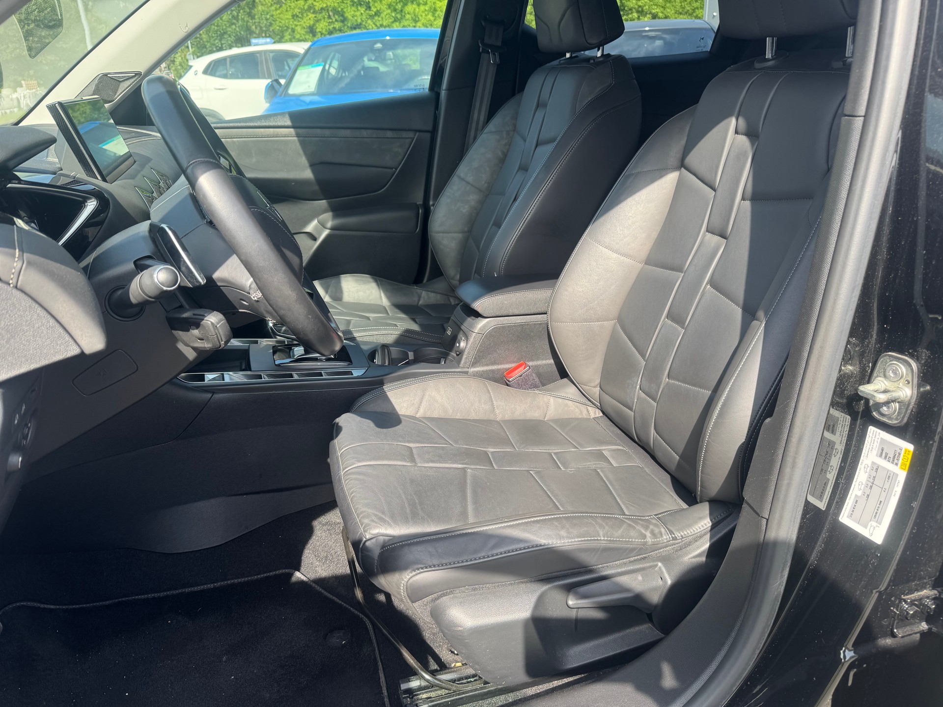 DS AUTOMOBILES DS 3 Crossback 1.2 PureTech SO Chic EAT8-image-13