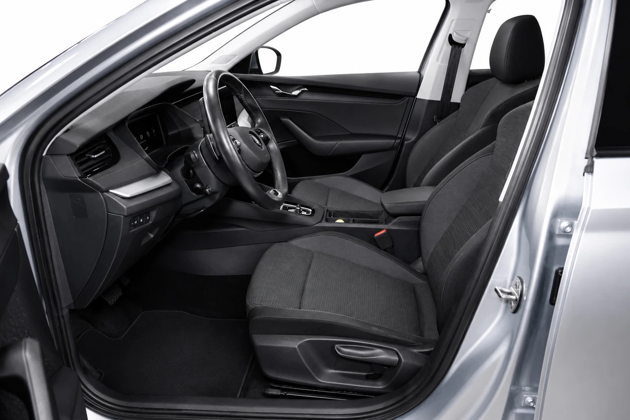 SKODA Octavia Combi 2.0 TDI Ambition DSG-image-6