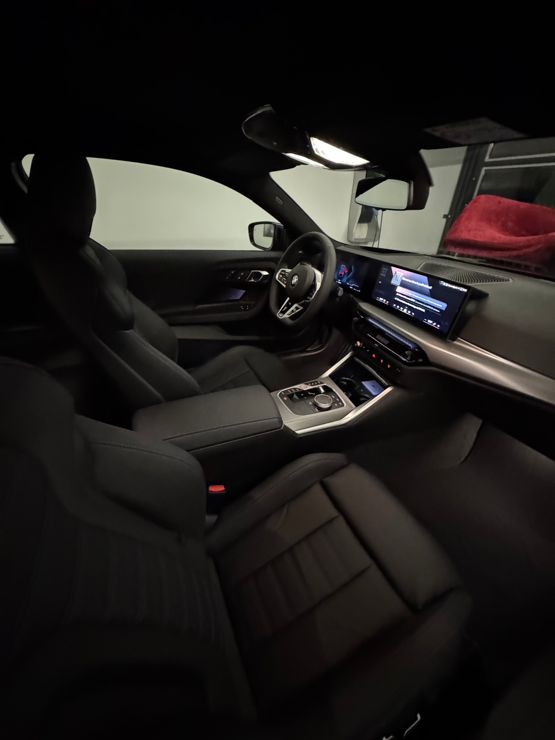 BMW 230i-image-3