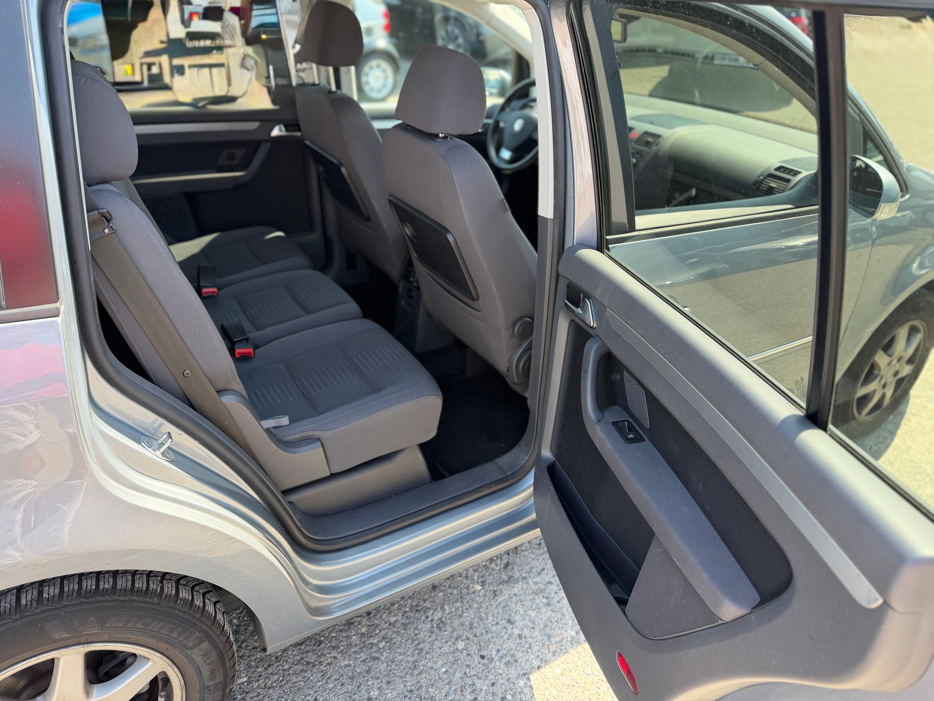 VW Touran 1.4 TSI Conceptline-image-10
