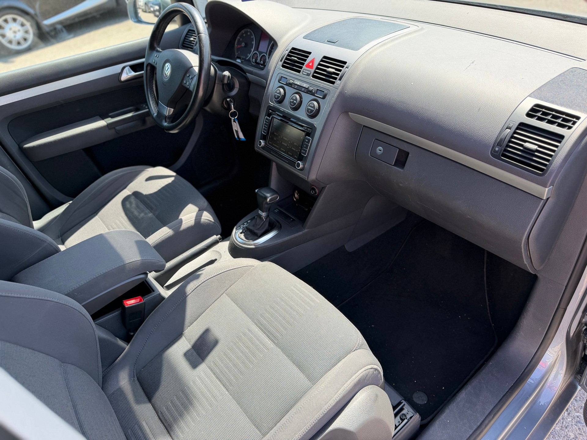 VW Touran 1.4 TSI Conceptline-image-13