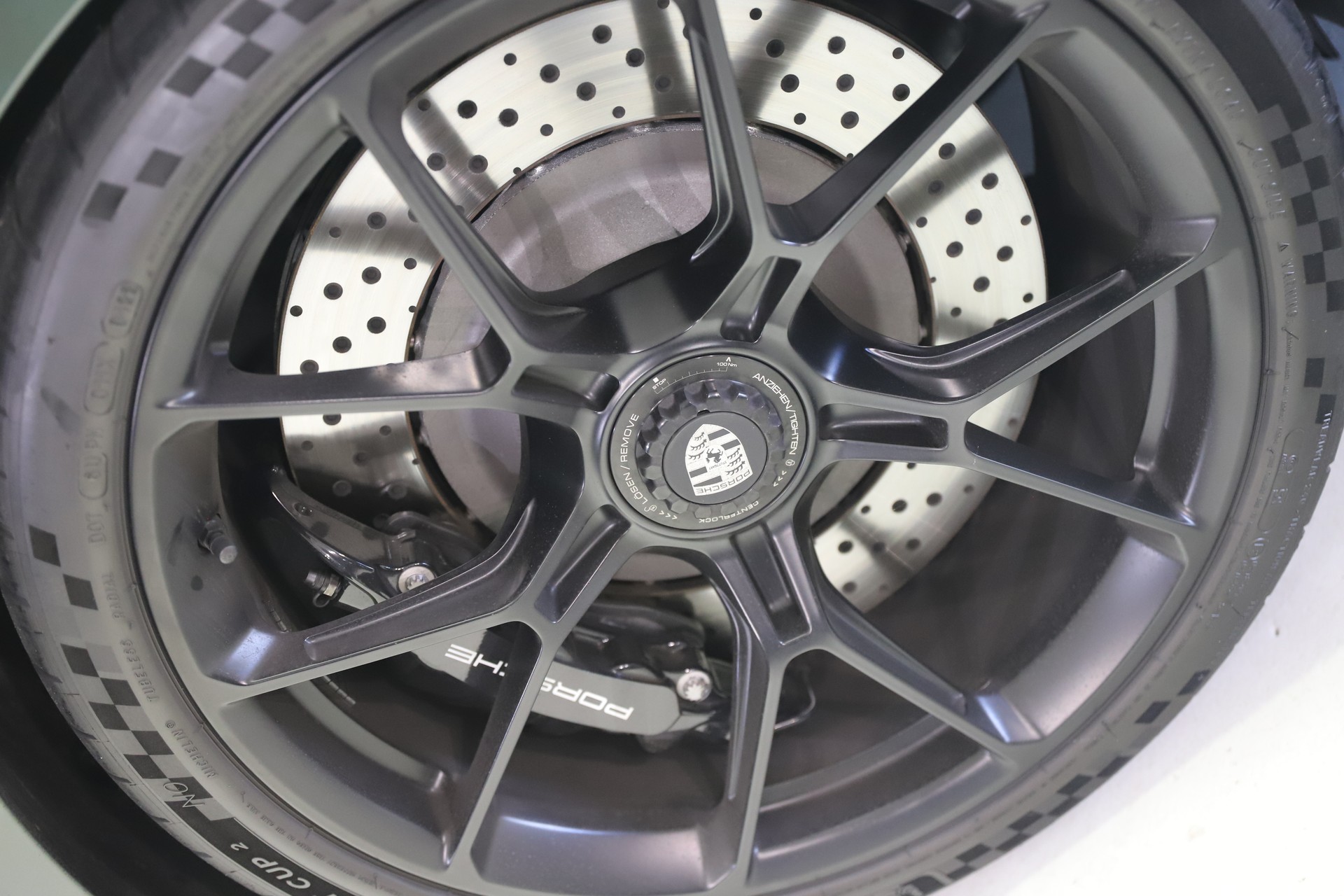 PORSCHE 911 GT3 Touring PDK-image-6