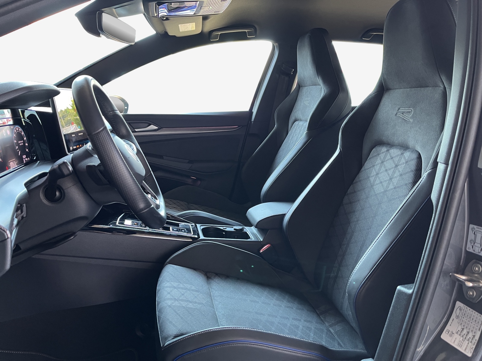 VW Golf 2.0 TSI R-Line DSG 4 Motion-image-7