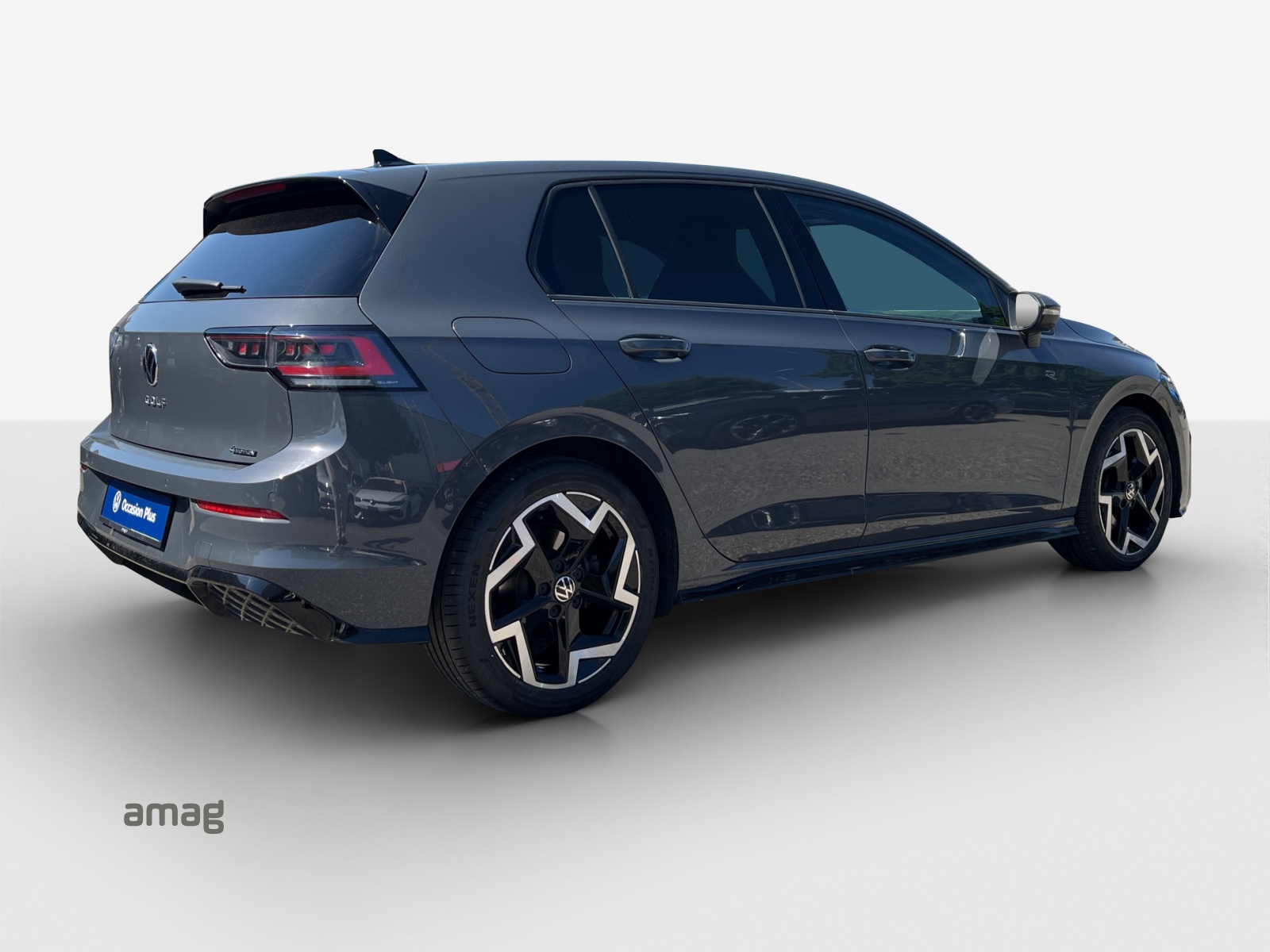 VW Golf 2.0 TSI R-Line DSG 4 Motion-image-4