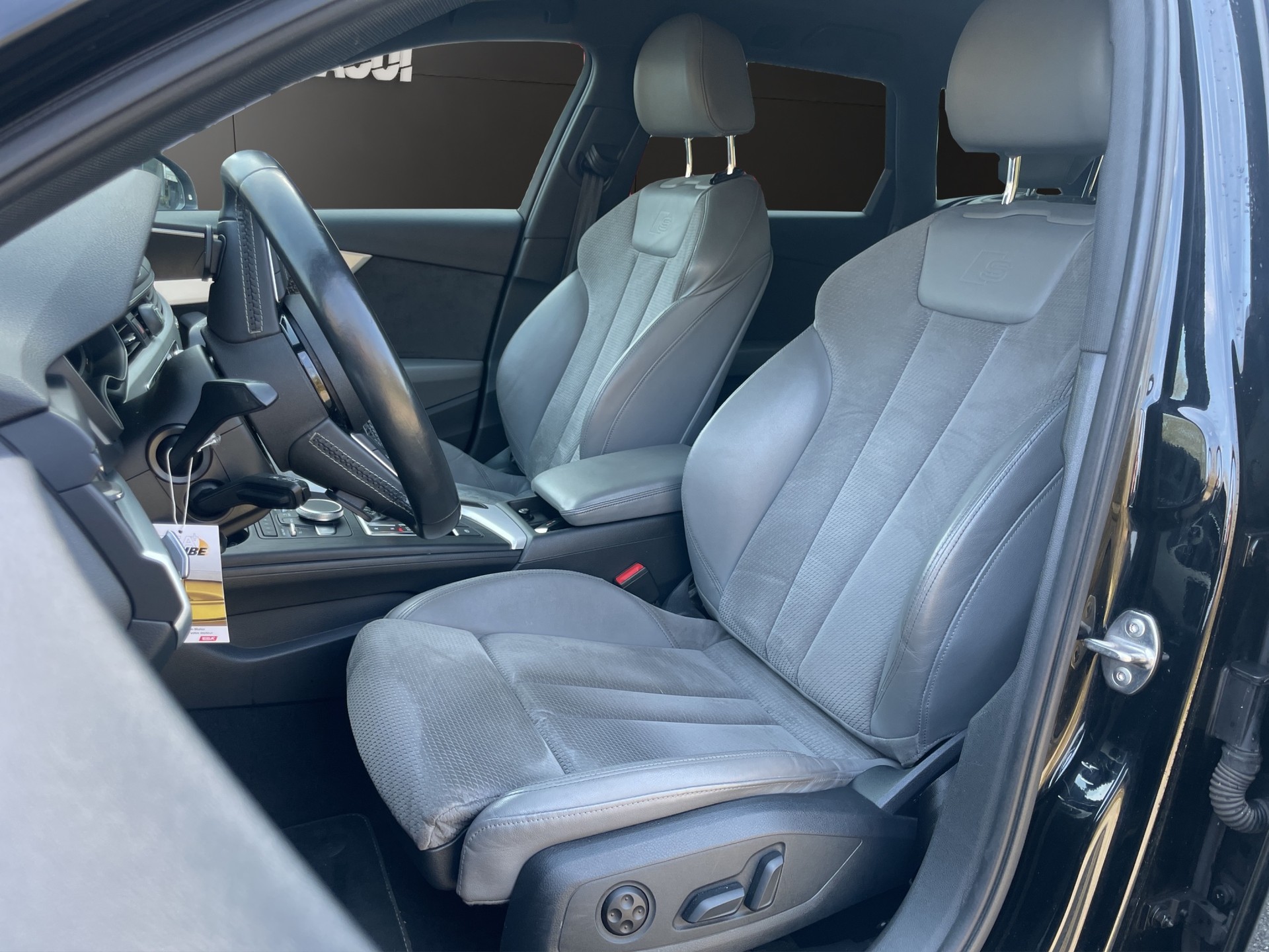AUDI S4 Avant 3.0 TFSI quattro tiptronic-image-7
