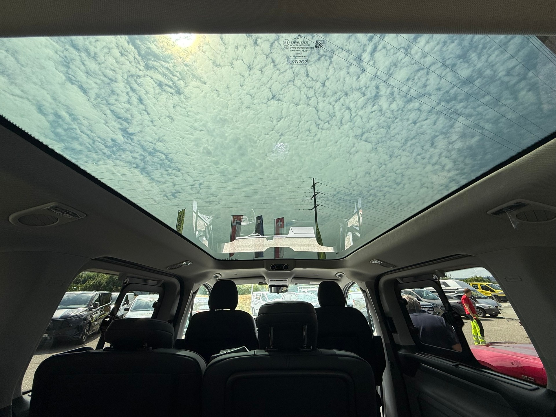 FORD Tourneo Bus 320 L1H1 Sport Automat 4x4-image-10