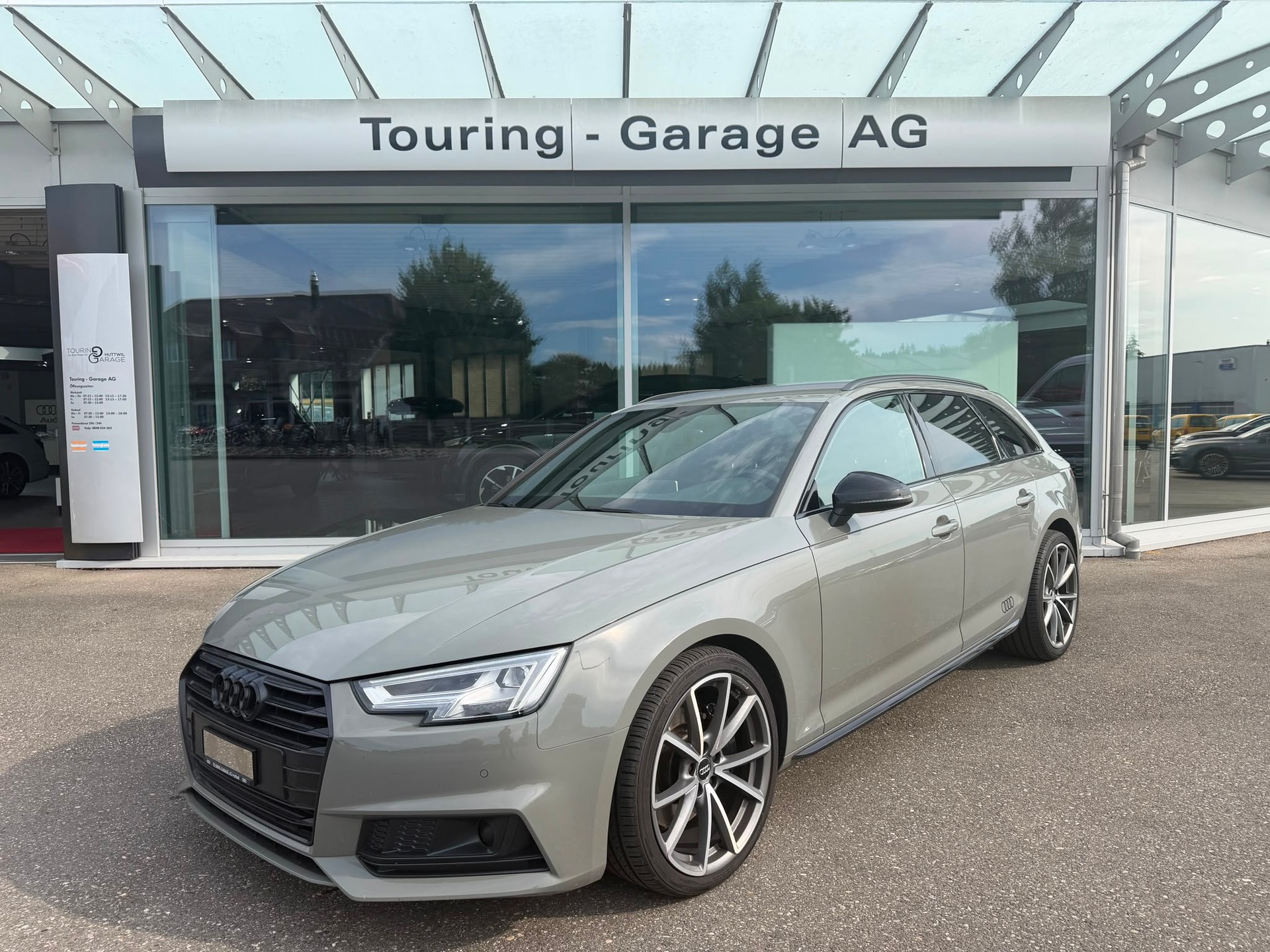 AUDI A4 Avant 2.0 TFSI Sport quattro S-tronic-image-0