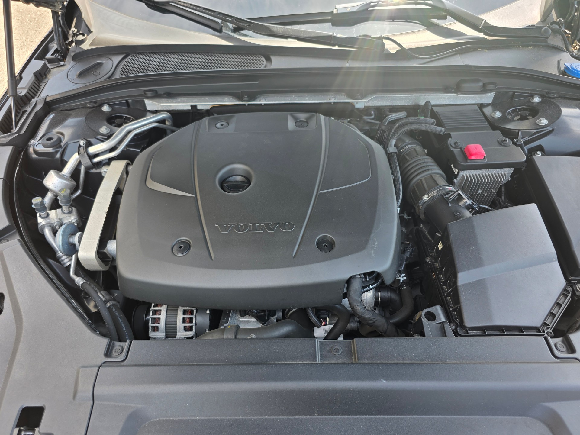 VOLVO V90 T6 AWD R-Design Geartronic-image-18